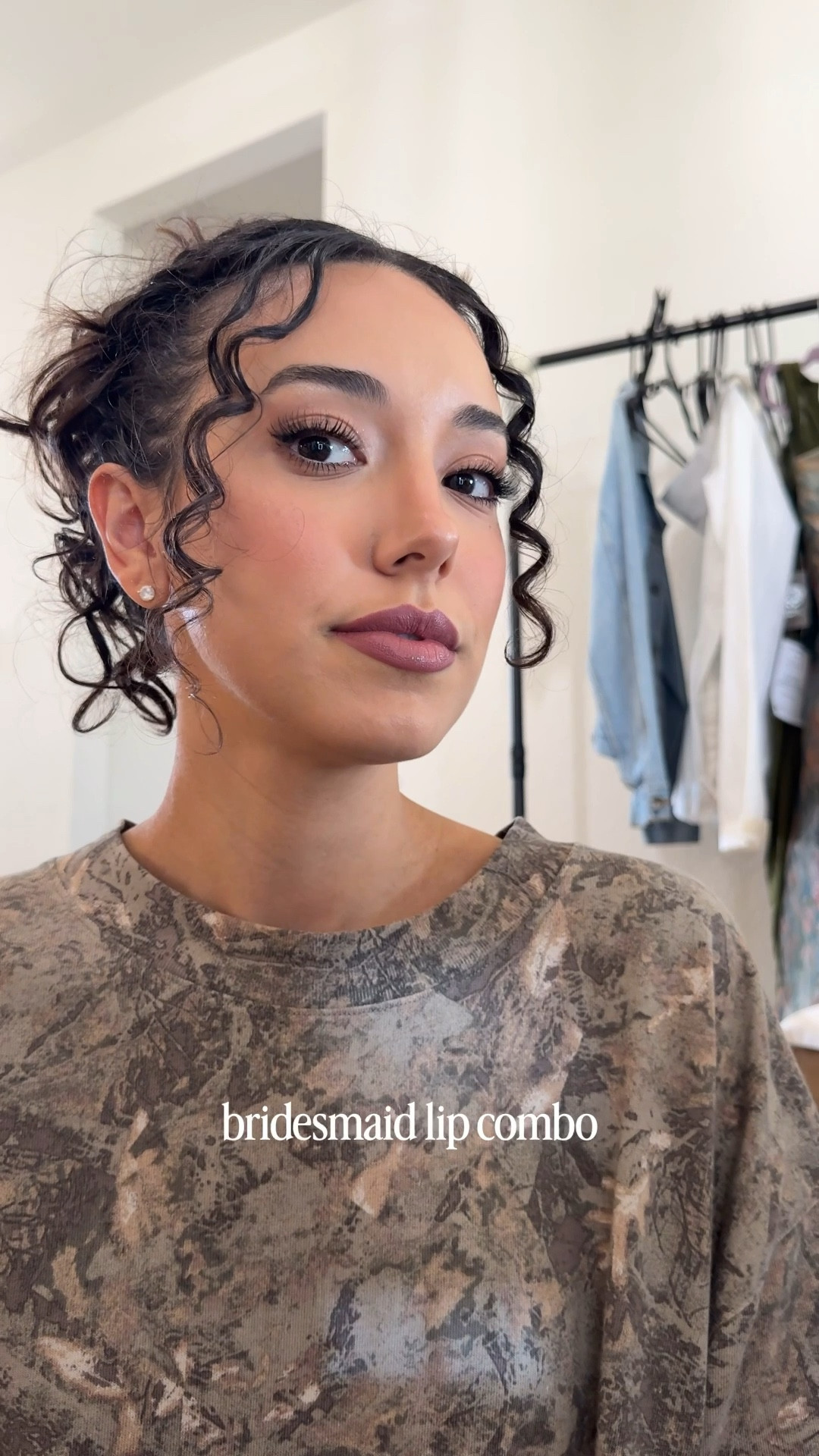 a beautiful bridesmaid lip combo 👄 

I love the @maybelline vinyl ink lip colors because they dry and don’t transfer. But the best part is it’s a gloss finish so no need for touch ups!

✨ liner @makeupbymario ultra suede sculpting lip pencil in mauve 
✨ vinyl ink lipcolor @maybelline in the color cheeky

#LTKGiftGuide #LTKWedding #LTKBeauty