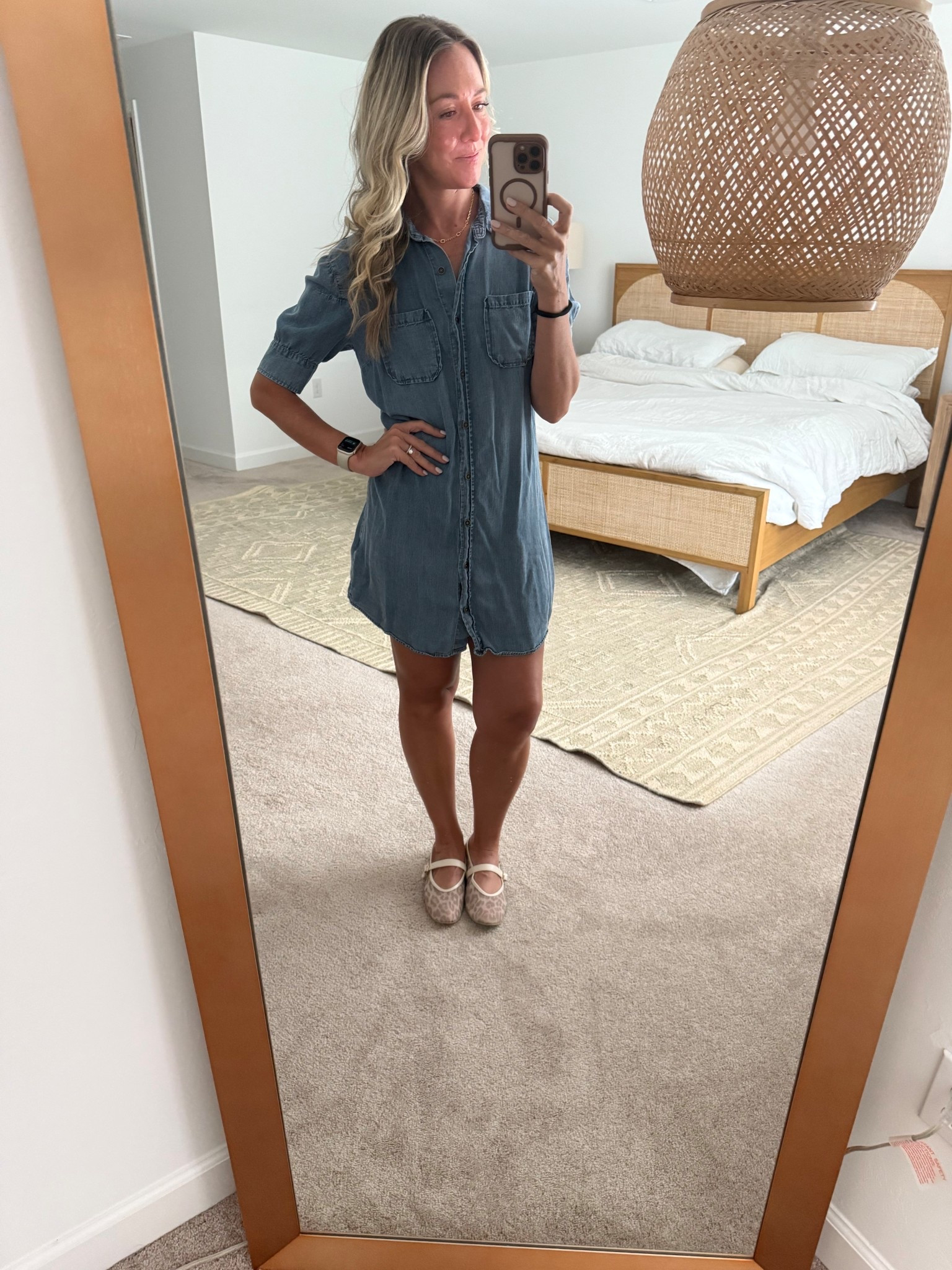 Off to Evereve to see my personal stylist and find the perfect jeans for fall! Yes Florida fall, but still fall. Threw on this easy Kut from the Kloth dress (yes I know it’s wrinkled!) and my fav Mary Jane flats. 



#LTKOver40 #LTKSeasonal #LTKStyleTip