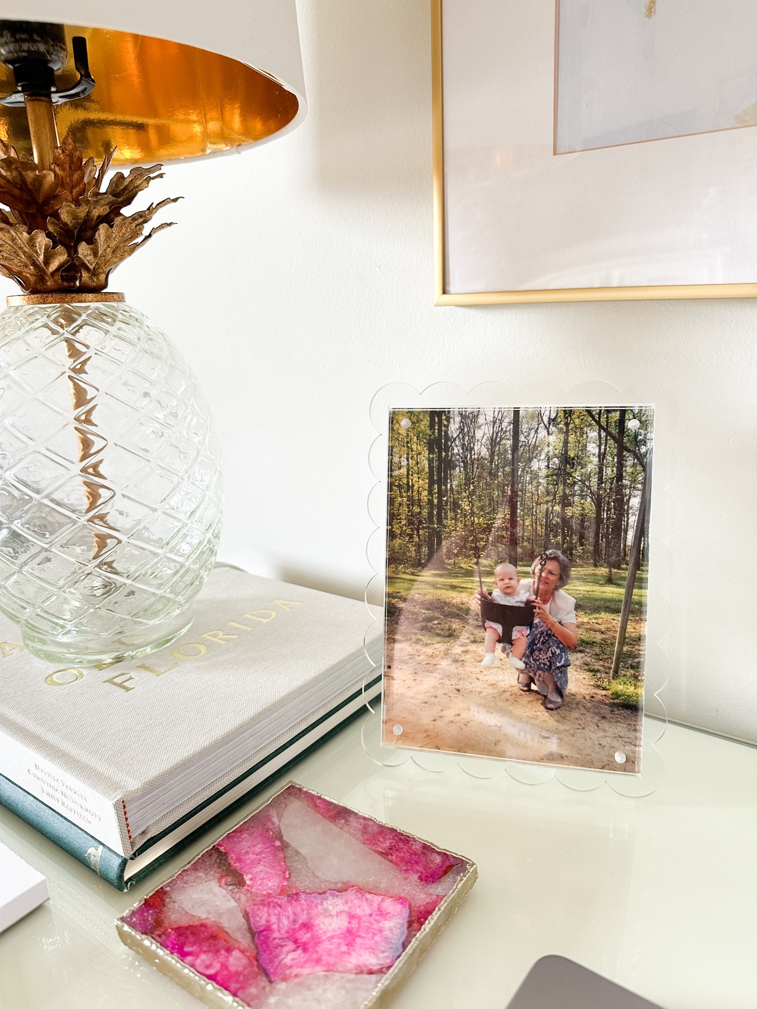 Love these acrylic scallop frames from Amazon — they make the perfect desk accessory 〰️

#LTKFindsUnder50 #LTKStyleTip #LTKHome