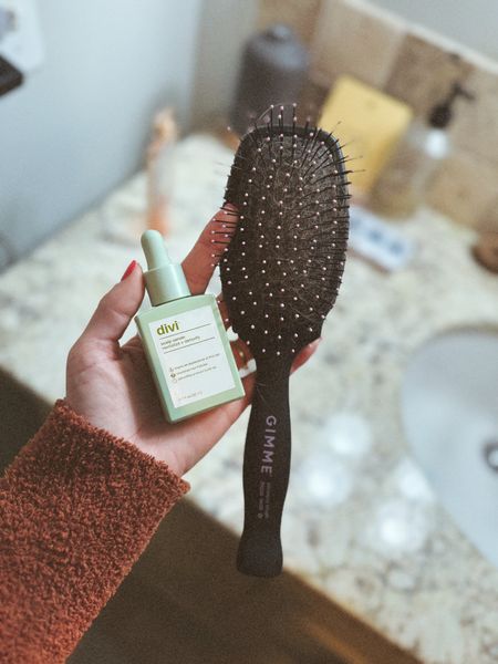 Been looooving this hair brush!! 

#LTKFindsUnder50 #LTKFindsUnder100 #LTKBeauty