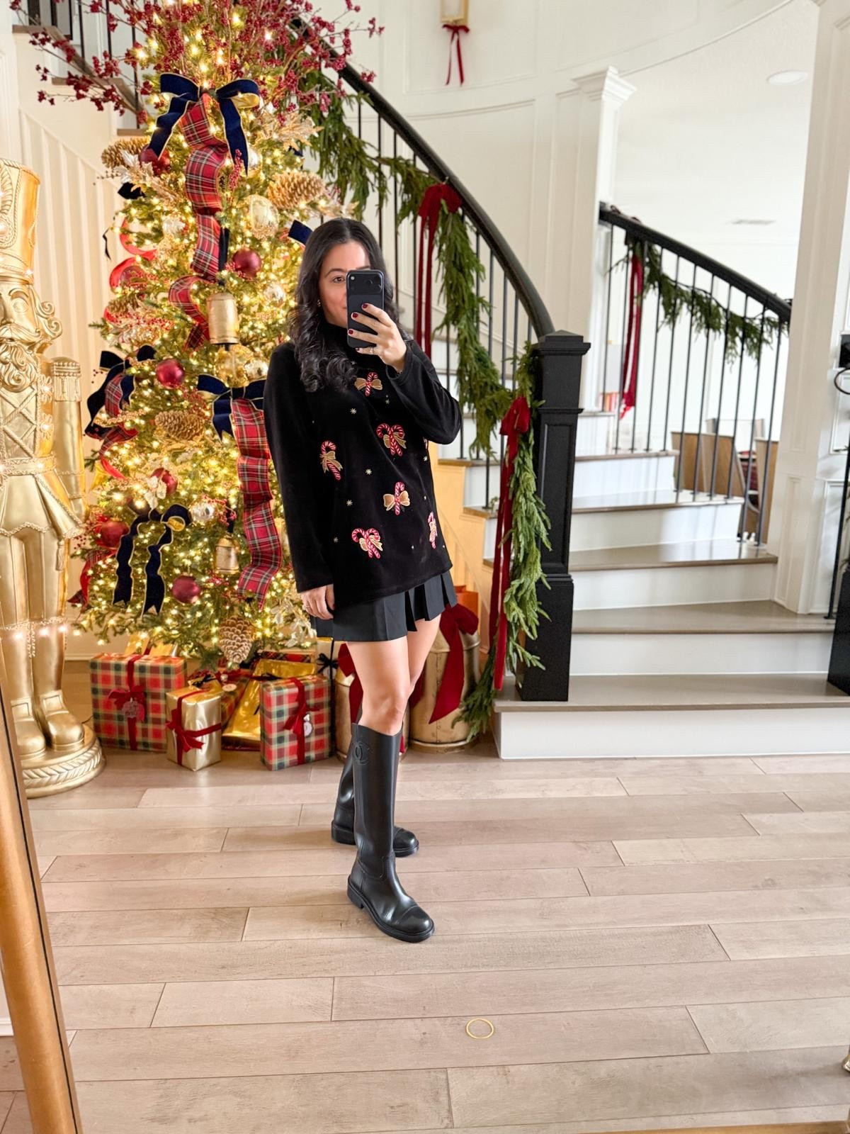 Holiday OOTD!

Follow me at @miriamobrien_ on IG and TikTok! 

#HolidayFit #HolidayFashion #SeasonalFit #OOTD

#LTKootd #LTKOver40 #LTKHoliday