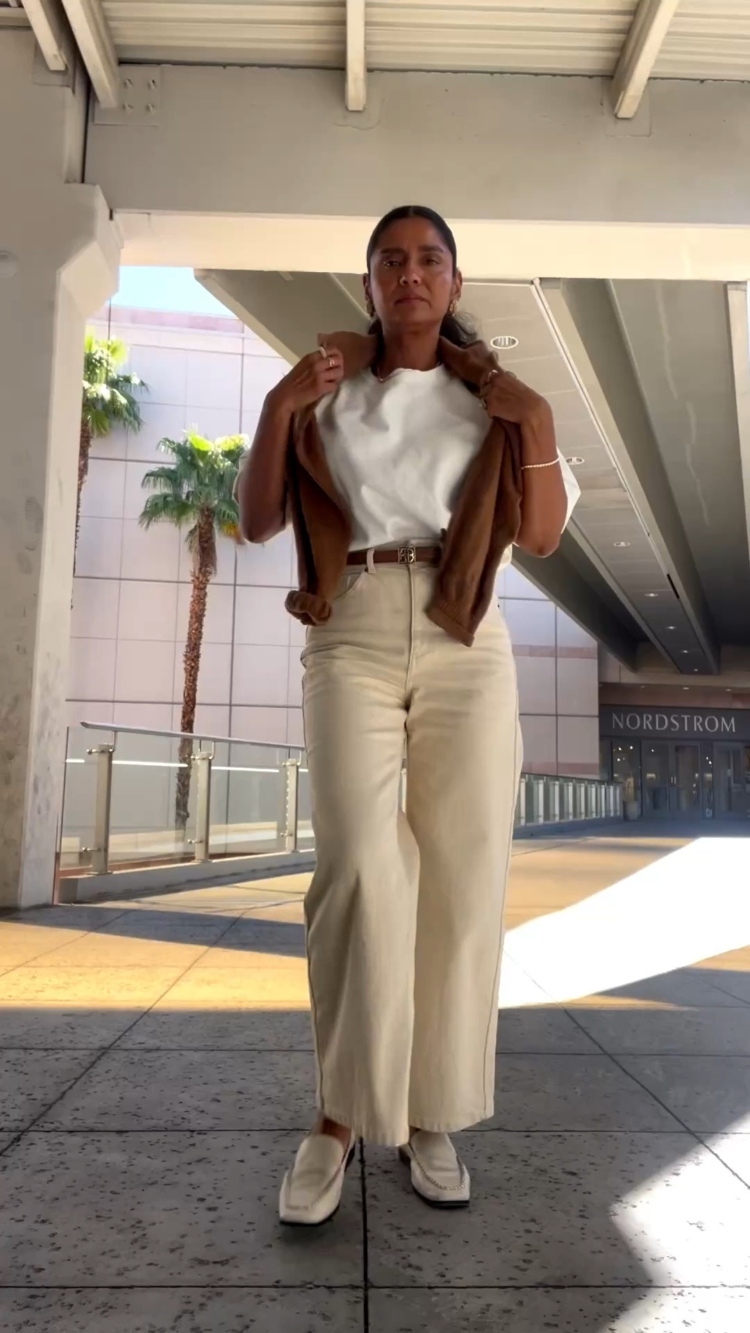 Neutral outfit for work!
