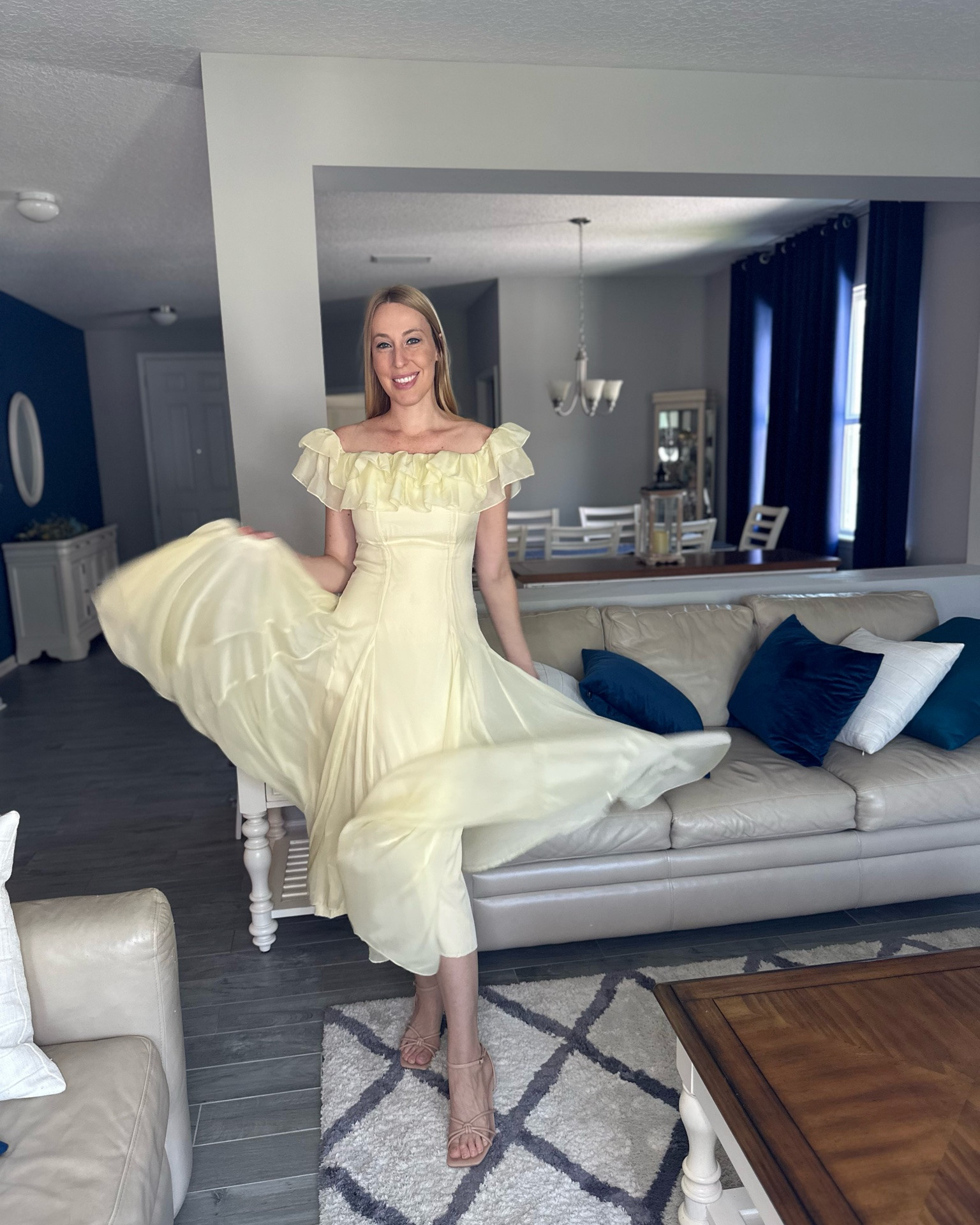 Southern belle butter yellow dress 
🤍 a cute dress for church or family picnics 
🤍 it doesn’t have stretch. It is fitted on the top and has a lot of swing in the skirt
🤍 fits true to size, wearing size small and I am 5’10”