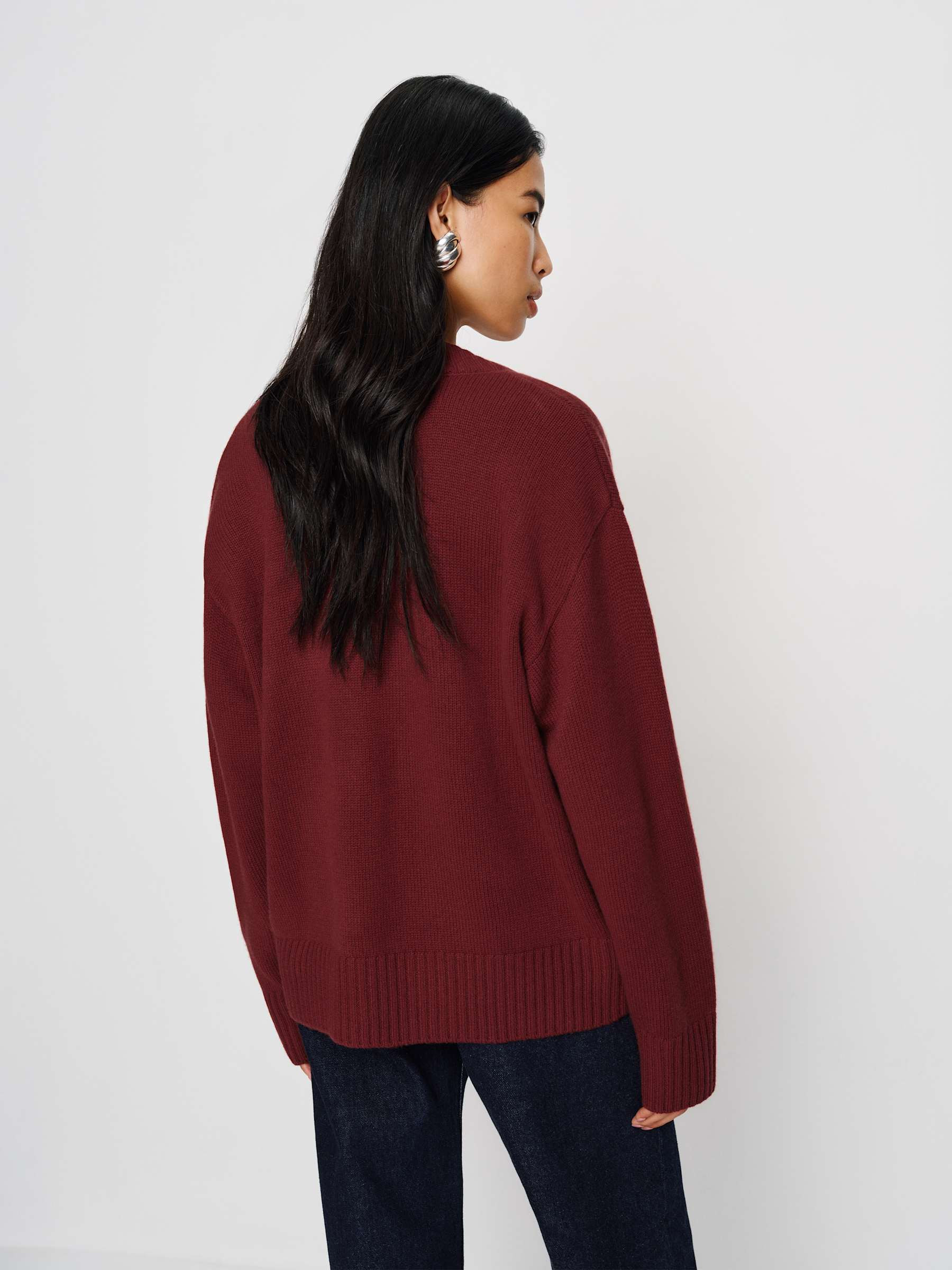 Jadey Cashmere Oversized V-neck Sweater | Reformation (Global)
