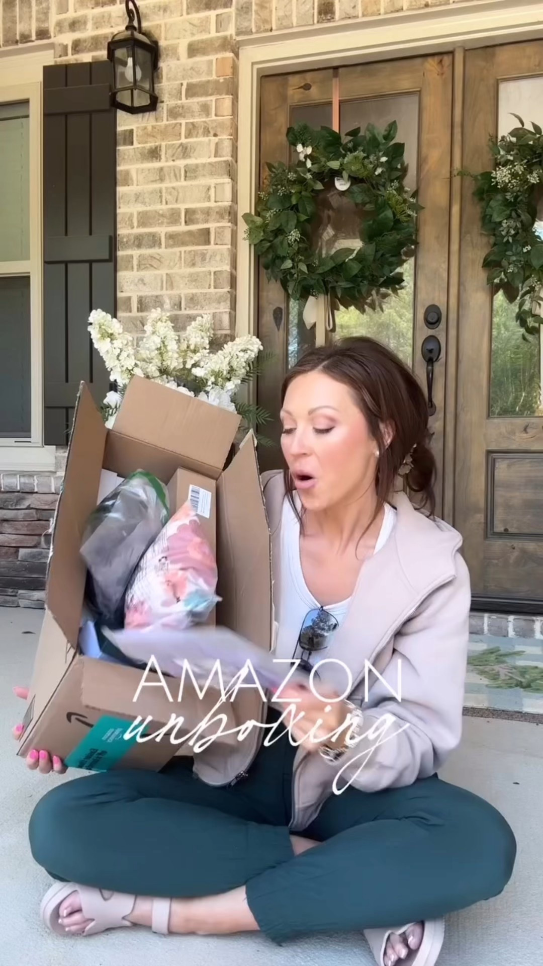 Unboxing all the Amazon finds you didn’t know you needed (but definitely do). Let’s see what’s worth the hype! 😎

#AmazonFinds #AmazonHaul #UnboxingVideo #AmazonMustHaves #LTKFinds #LTKHaul #Amazonunboxing #Amazonfashionfinds #Amazonhomefinds