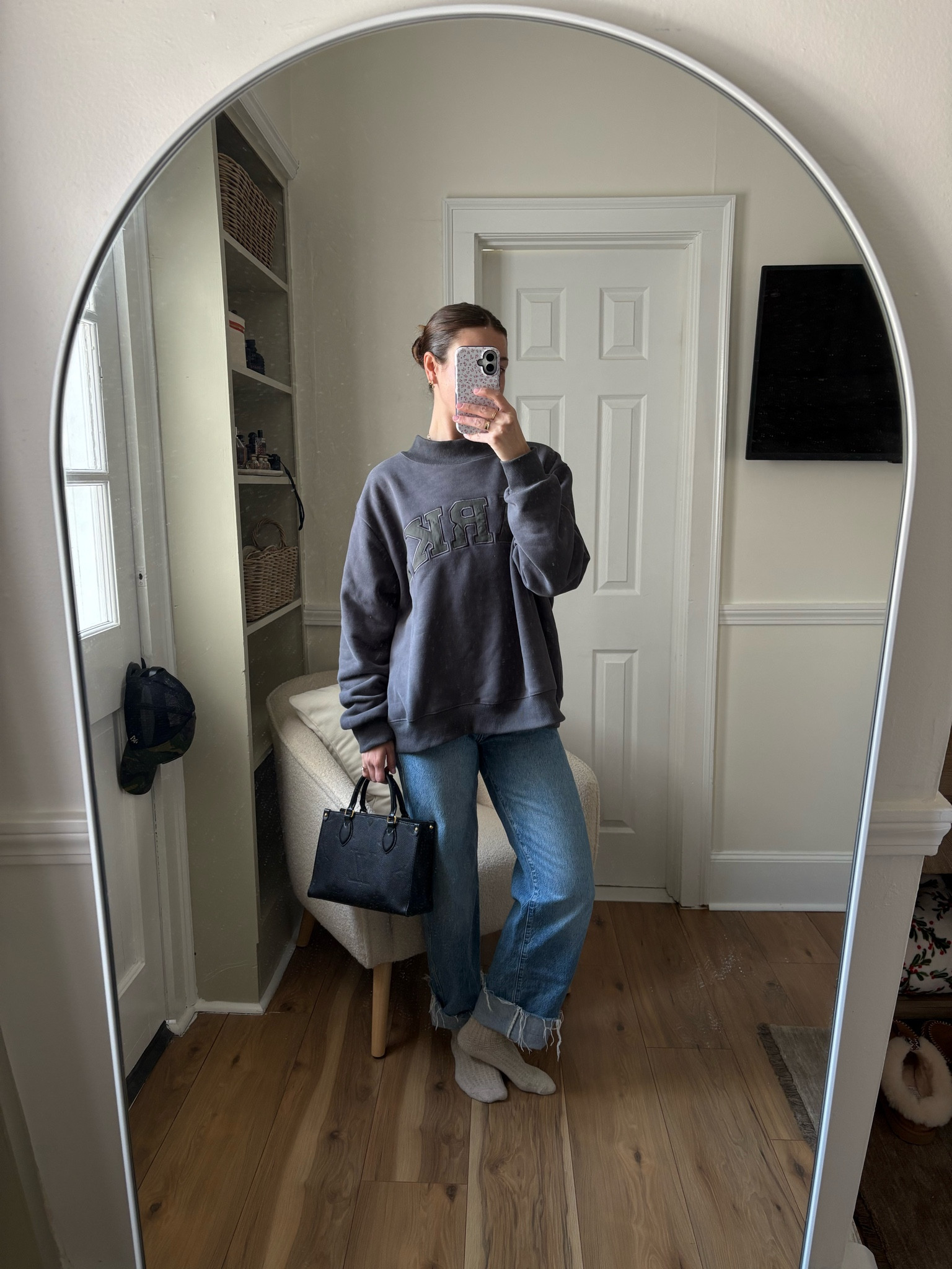 My favorite jeans right now from reformation 
I wear size 26


Jeans reformation denim parke Louis Vuitton casual cozy 

#LTKMostLoved #LTKSaleAlert #LTKSeasonal
