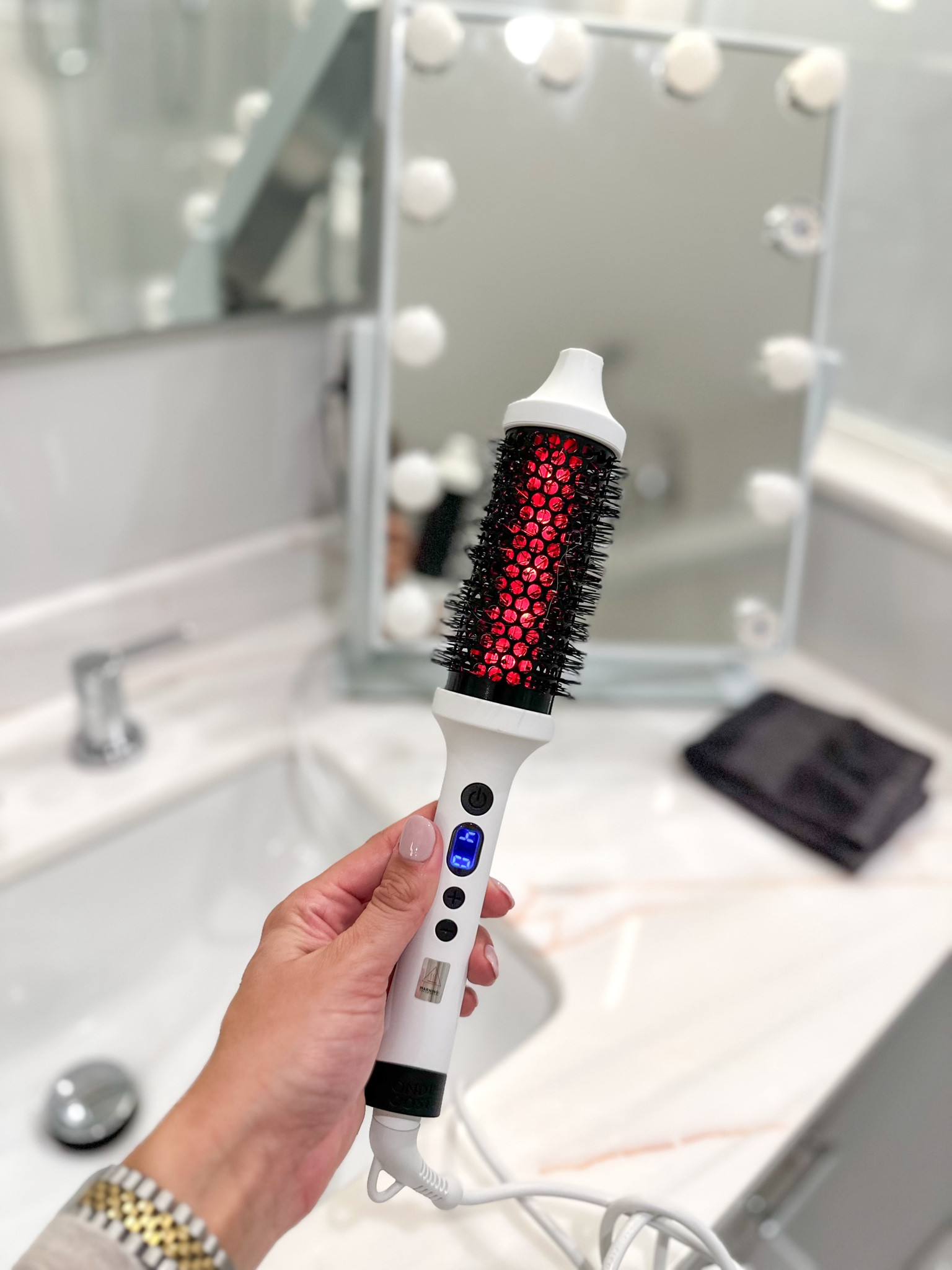 New favorite hair tool 😍

#LTKBeauty #LTKHoliday #LTKStyleTip