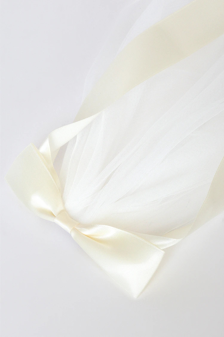 Aisle Style Ivory Satin Bow Hair Clip Mini Veil | Lulus