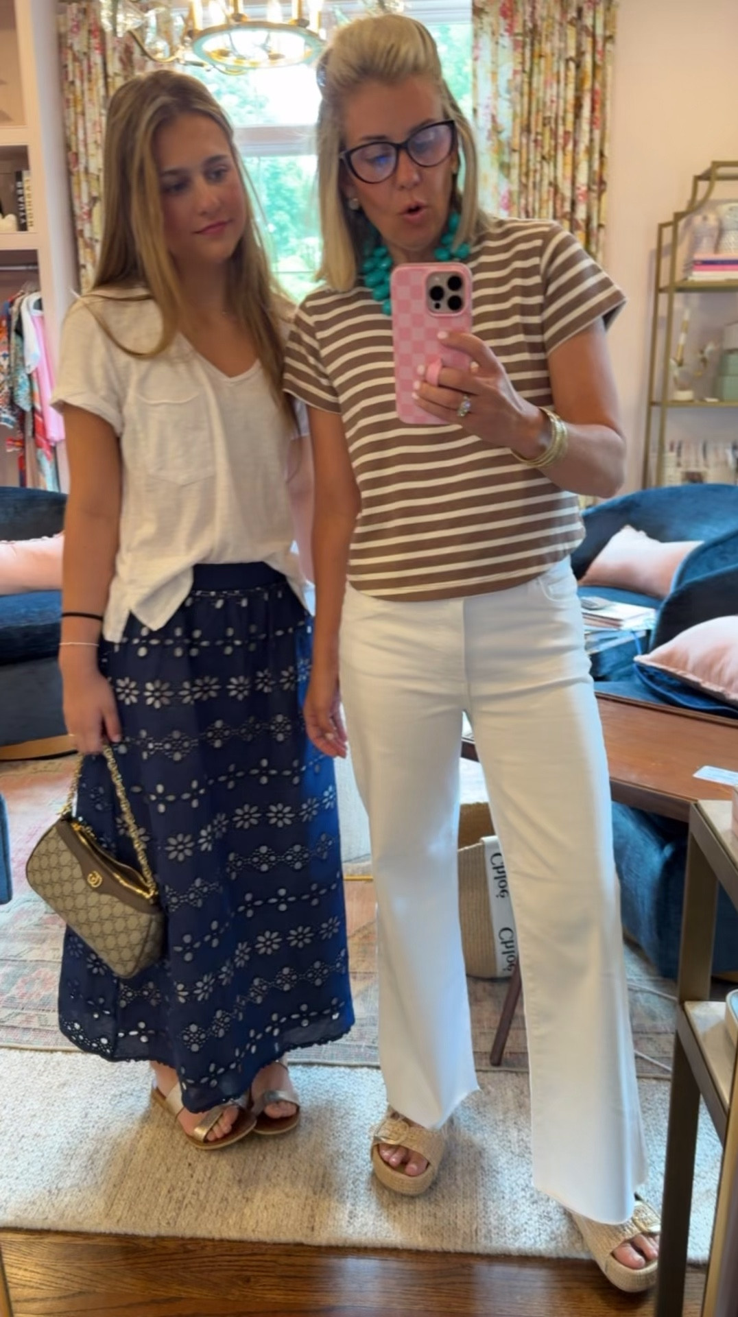 Xs tees (both of us)
Small skirt 
0 jeans
Headed to Edleys tacos!!!!



#LTKootd #LTKdayinmylife #LTKKids