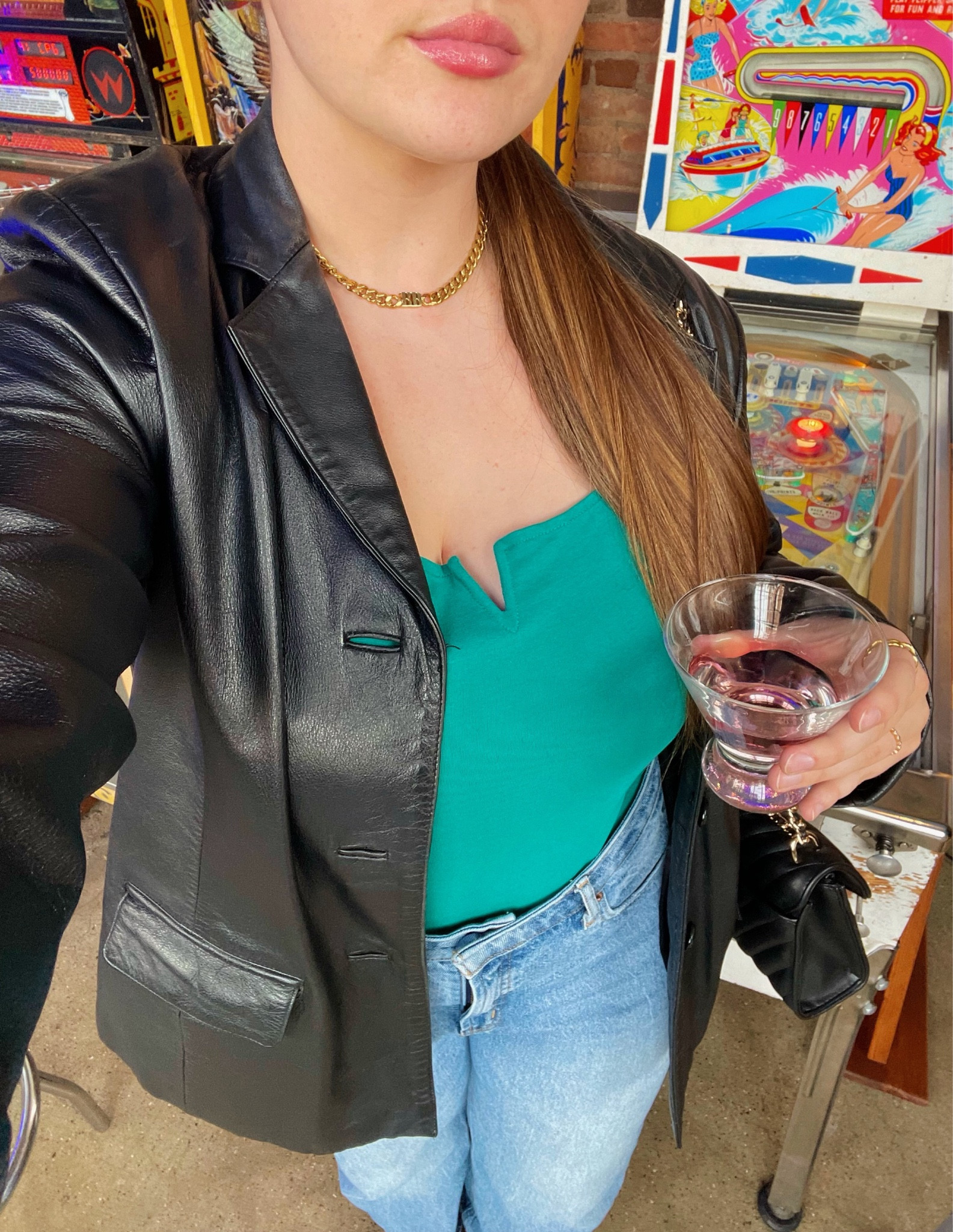Such a classy necklace that goes with anything 