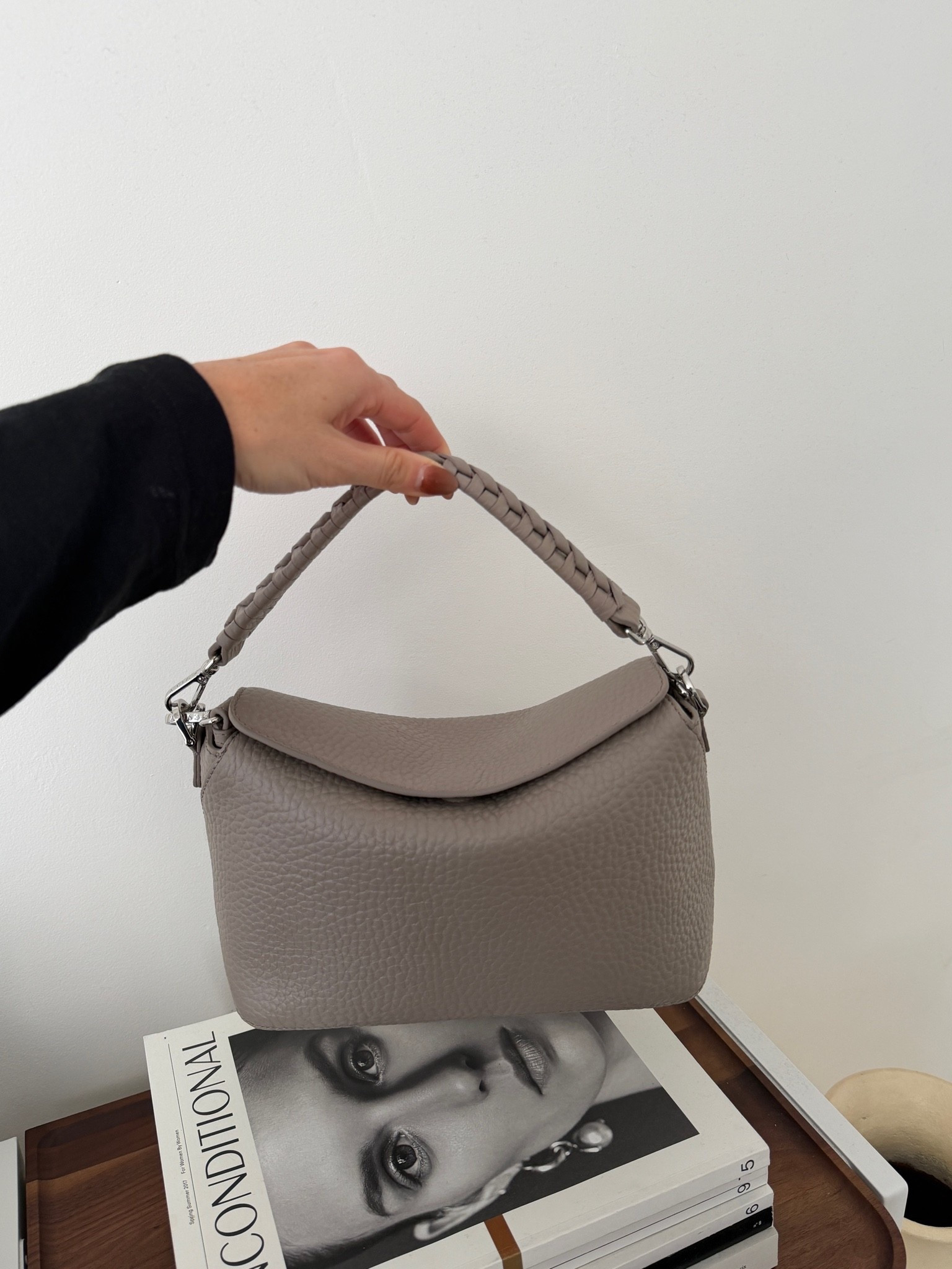 Current bag on rotation! She’s a cutie (and very puzzle bag coded 👀
