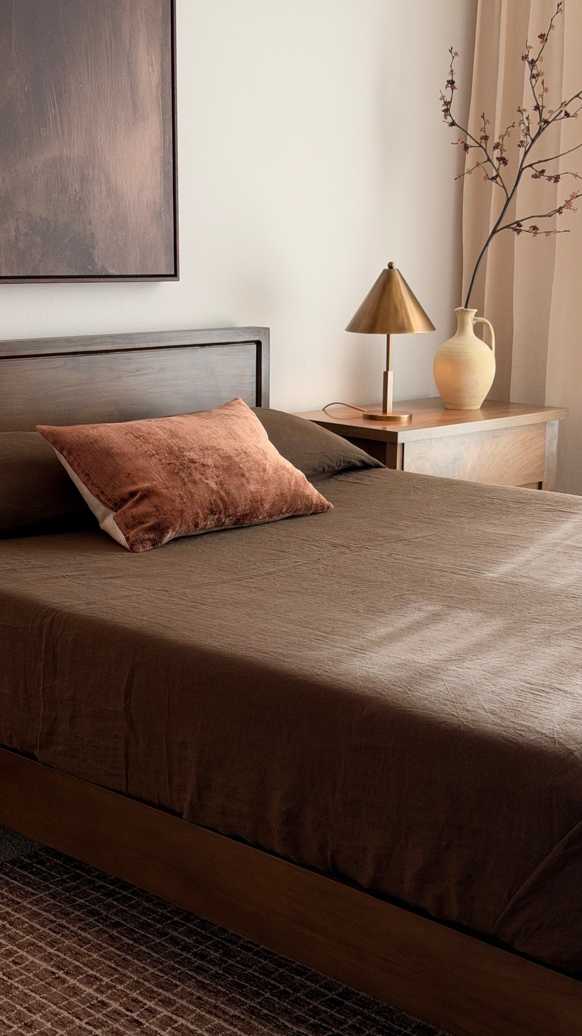 the wood tone on this bed 🤎 @masayaco

#masayaco