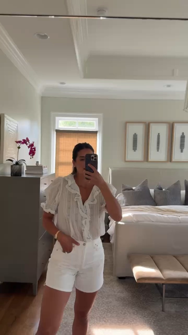 tts: M

tuckernuck, citizens shorts, denim shorts, white denim shorts, doen tops, doen, doen clothing, summer fashion, summer outfits, grace white 

 

#LTKgrwm #LTKootd #LTKSeasonal