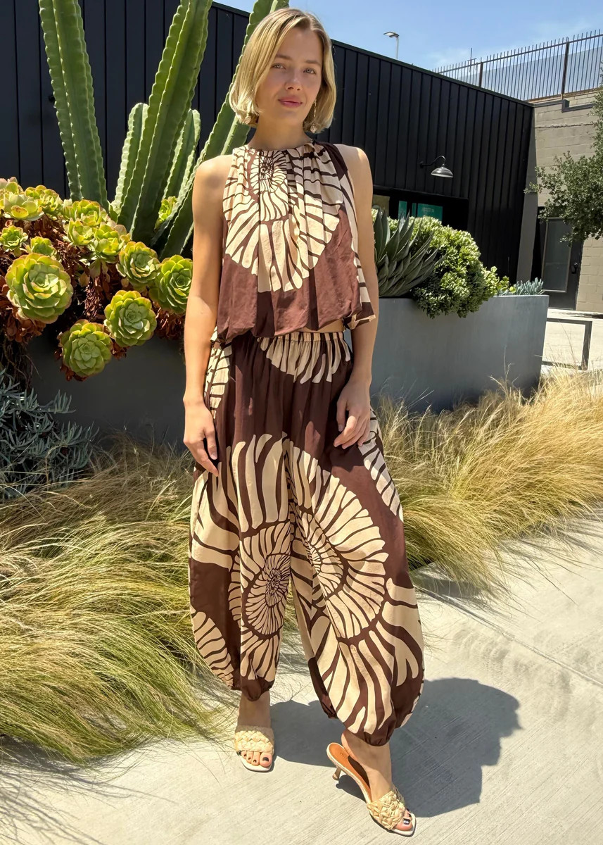 Briana Brown and Cream Seashell Print Harlem Pants | Benaar La
