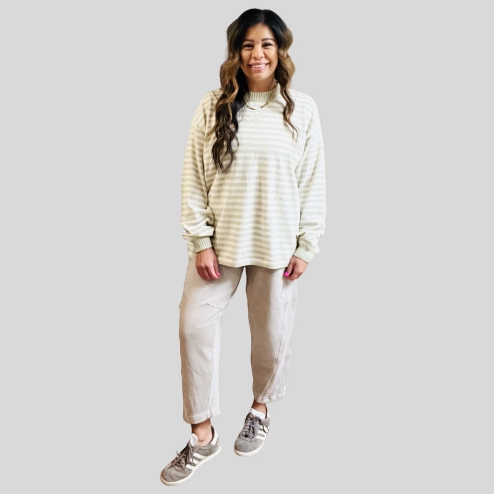 Happy hump day friends!!! Pretty sure this is the softest swear I’ve ever put in my body!!! 😍😍

#LTKActive #LTKPetite #LTKootd