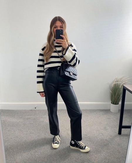 Ways to wear a stripe jumper this AW 🖤

Wear with a pair of faux leather trousers for a cosy but stylish outfit. 



#LTKeurope #LTKstyletip #LTKSeasonal