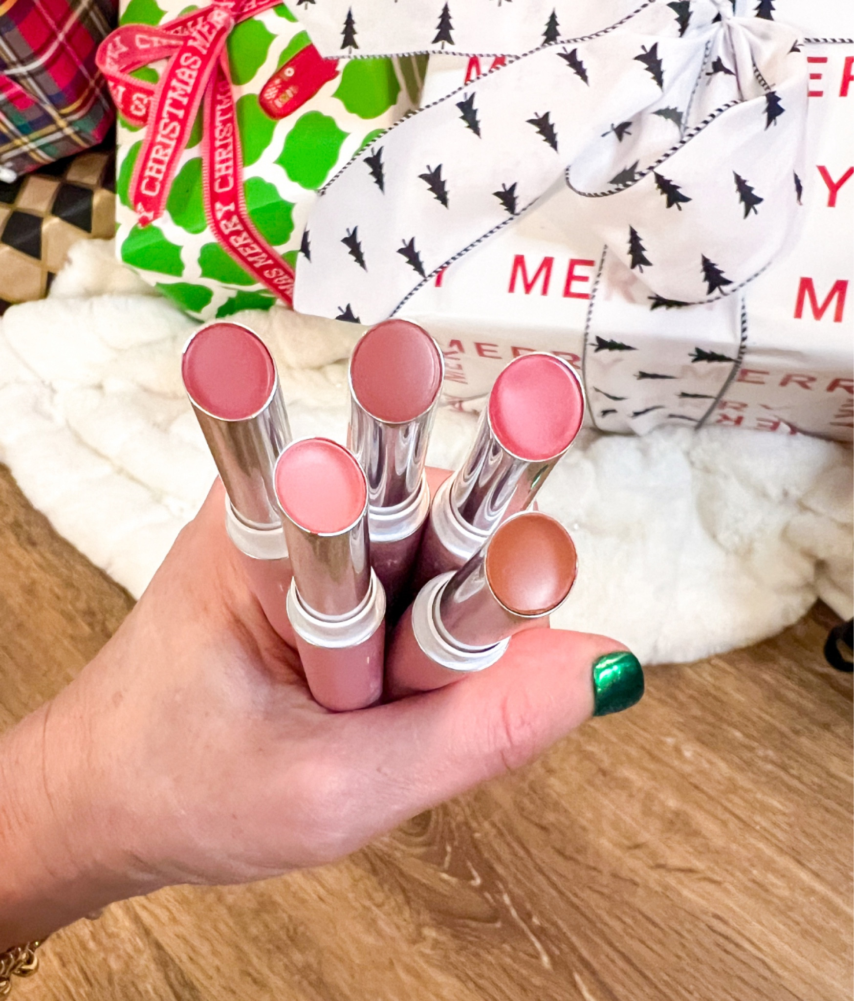 Tarte home for the holidays maracuja juicy lip creme set on sale now at @HSN.  Arrives before Christmas.  #hsninfluencer #ad

#LTKHoliday #LTKGiftGuide #LTKbeauty