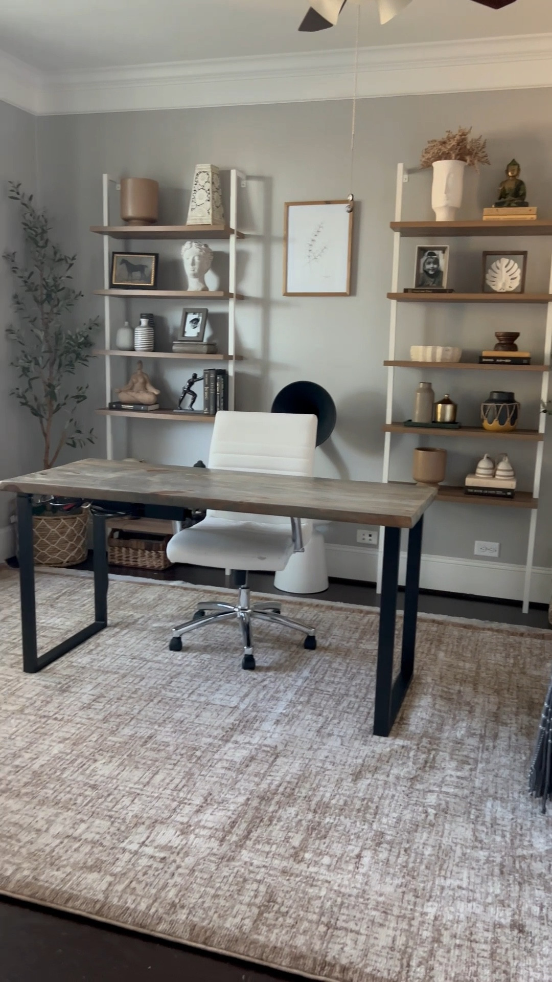 Loloi rugs Winston collection Earth bone color. No shedding and easy to clean. #amazon #amazonfind #loloirugs #winston #arearug 

#LTKHome