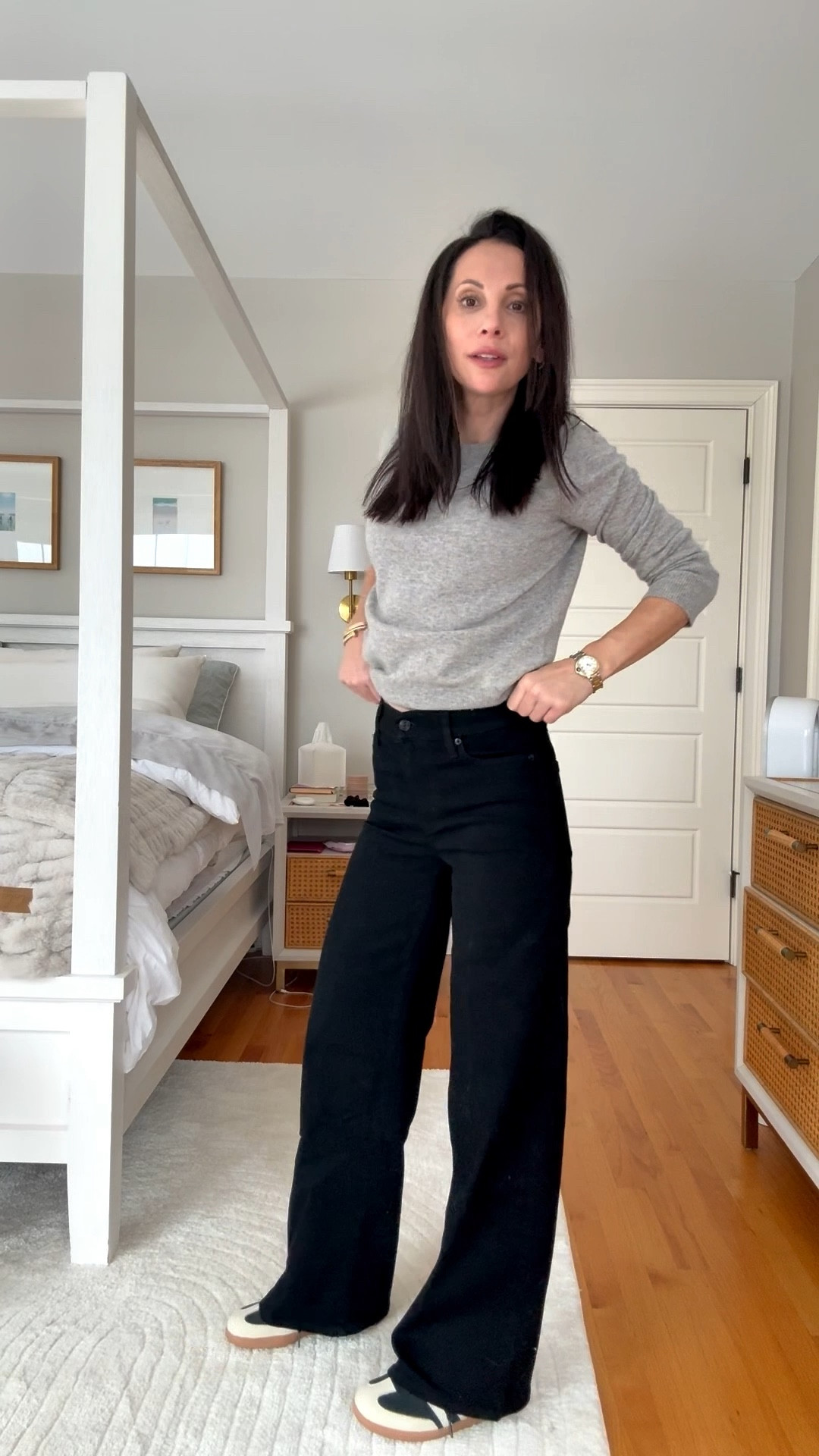 Our favorite stretchy jeans that make your legs look 6feet long- but in black! Perfect for fall and winter! 



#LTKootd #LTKgrwm #LTKmomlife