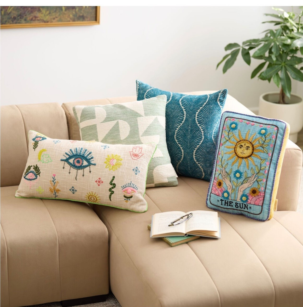 Blue Tarot Sun Embroidered Indoor Outdoor Throw Pillow

Add a touch of vibrant energy and good vibes to your home or patio's decor with our bright-blue tarot-inspired throw pillow, embroidered with exquisite color and detail. In a tarot deck, the sun is believed to be a representation of success and happiness

#LTKGiftGuide #LTKSeasonal #LTKHome