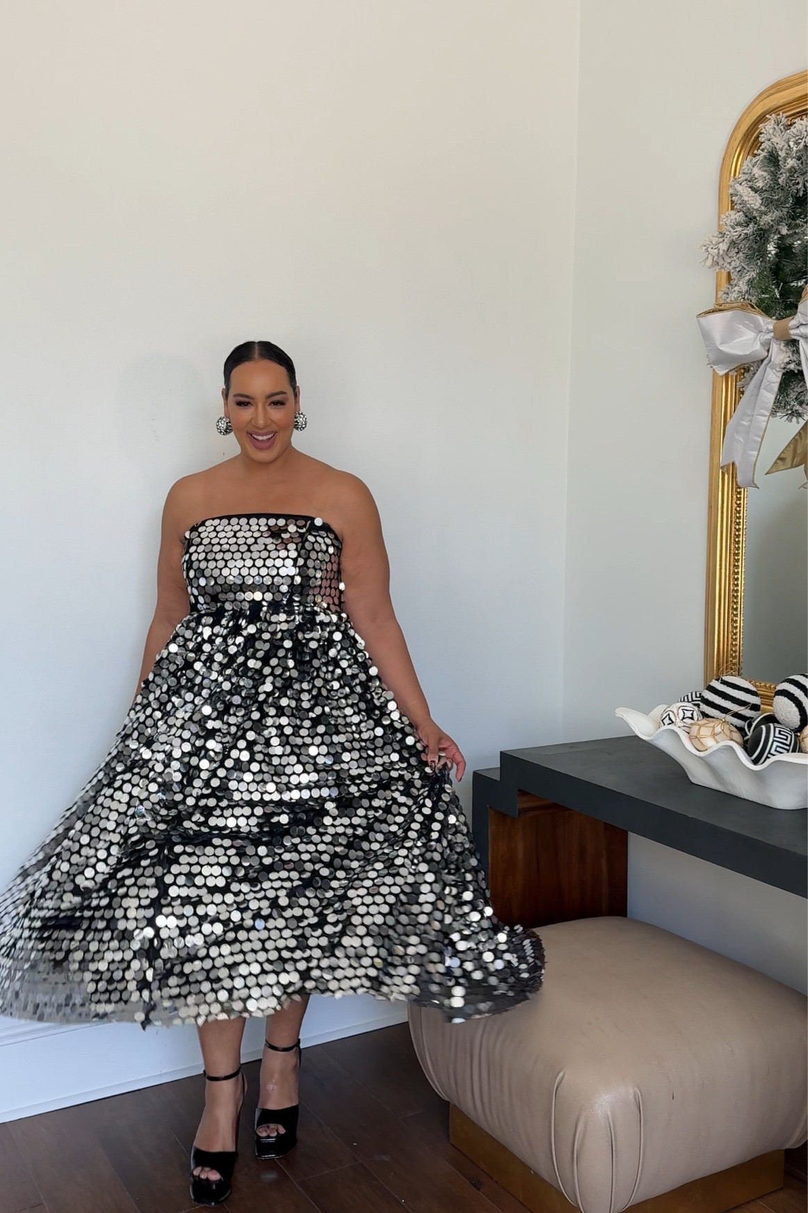 The most fabulous party dress from Eloquii! Wearing a 16 and the top has stretch 

#LTKParties #LTKHoliday #LTKPlusSize