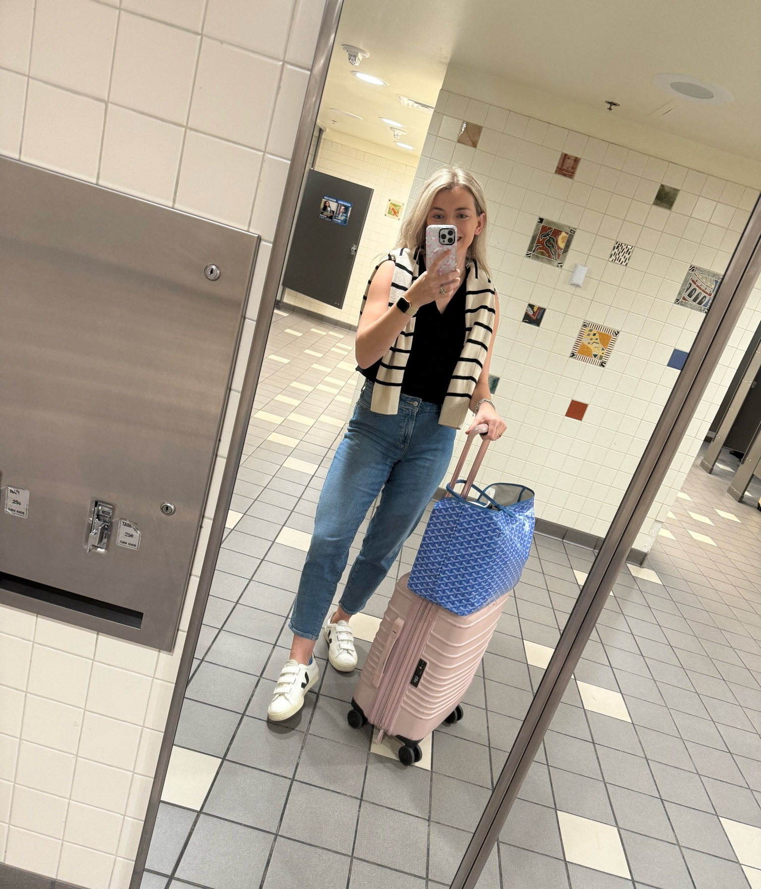 Travel outfit of the day!

Airport outfits
Travel outfit 
Comfy outfit 
Women’s fashion
Mom fashion 

#LTKMostLoved #LTKSaleAlert #LTKStyleTip