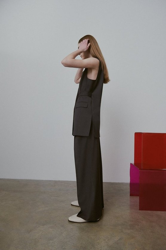 Premium Wool Sleeveless Tab Detail Vest Jacket | Warehouse UK & IE