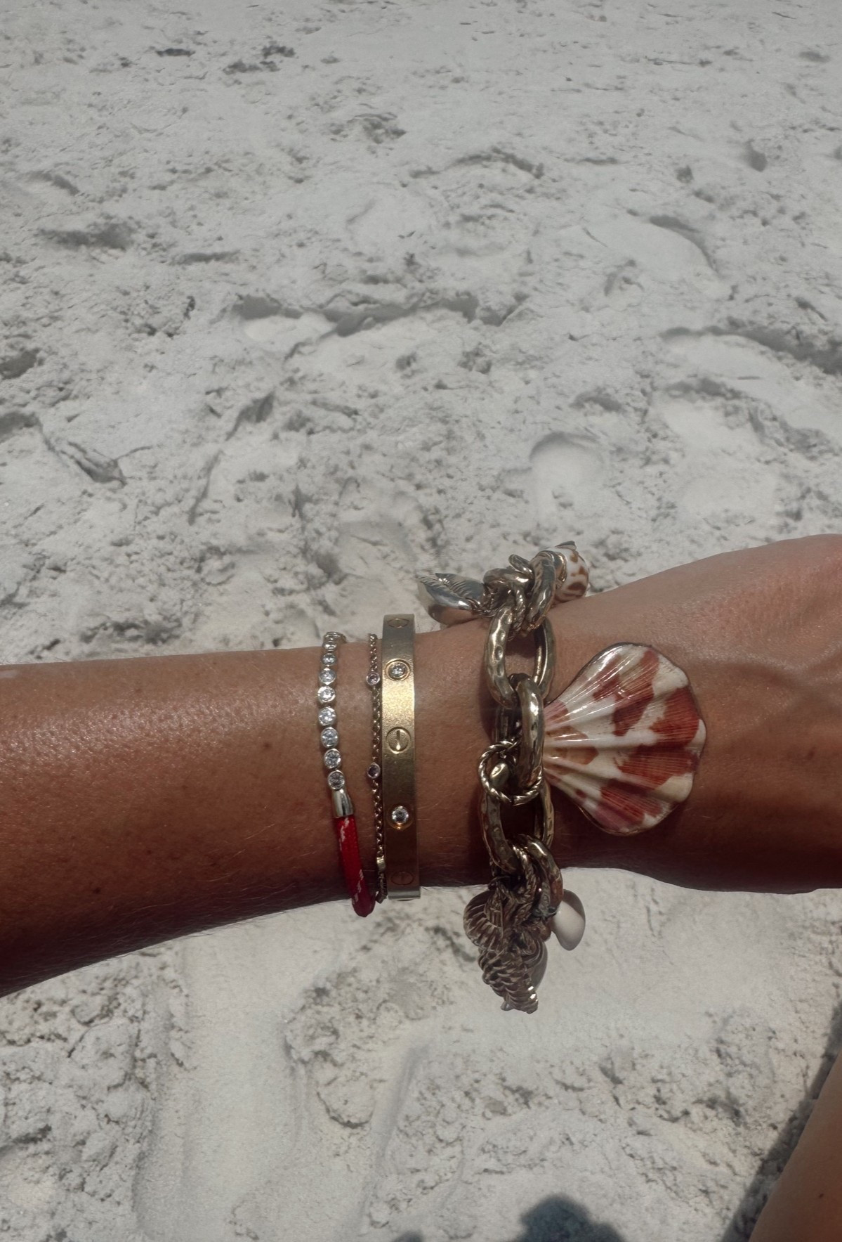 Linking some fun beachy jewelry!

#LTKSwim #LTKSeasonal #LTKootd