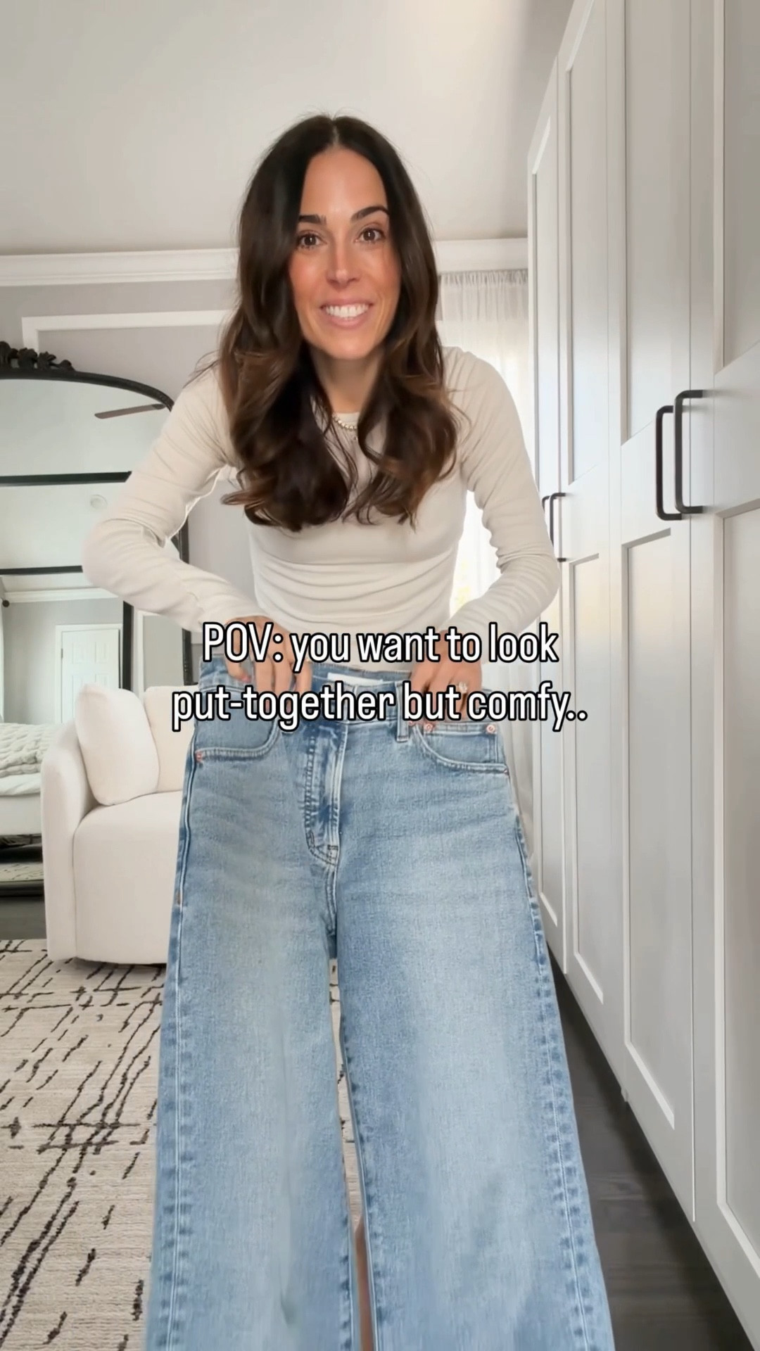 💬 Comment COMFY and I’ll send you all the links
POV: you want to look put-together but still feel comfy all day 🤍
This is one of those outfits I throw on when I don’t want to think but still want to feel good — soft sweater, easy jeans, comfy sneakers… it just works.
🔗


#LTKOver40 #LTKmomlife #LTKgrwm