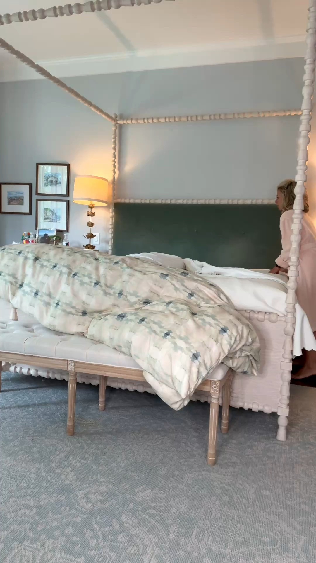 Productivity tip…. Make your bed… everyday!

#LTKmomlife #LTKmorningroutine #LTKHome