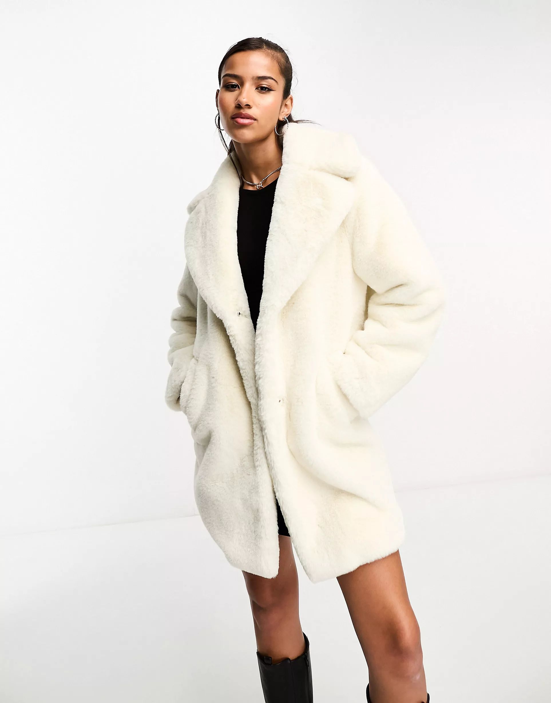 New Look faux fur coat in cream | ASOS (Global)