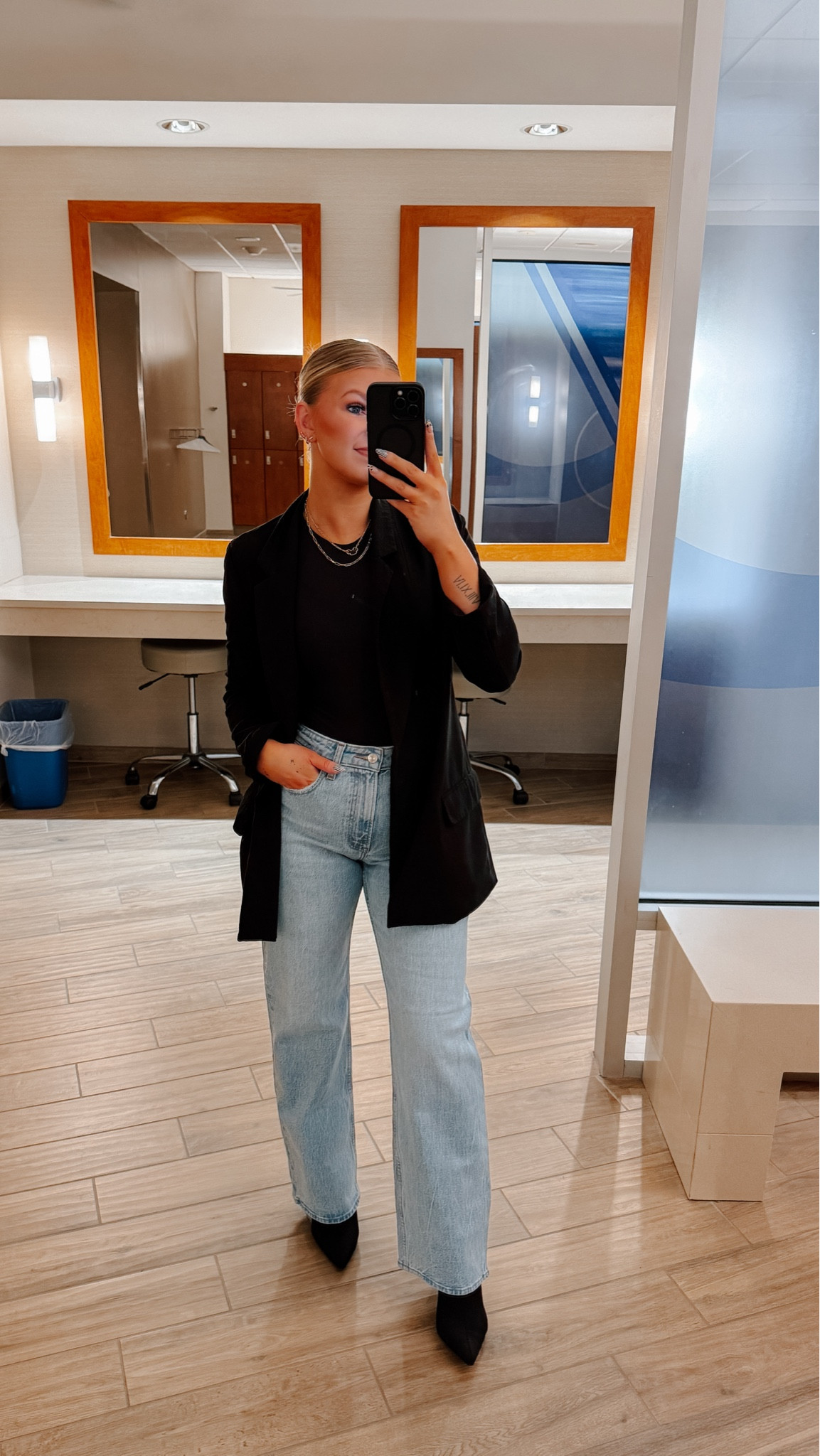 Business casual outfit idea 

#LTKStyleTip #LTKWorkwear