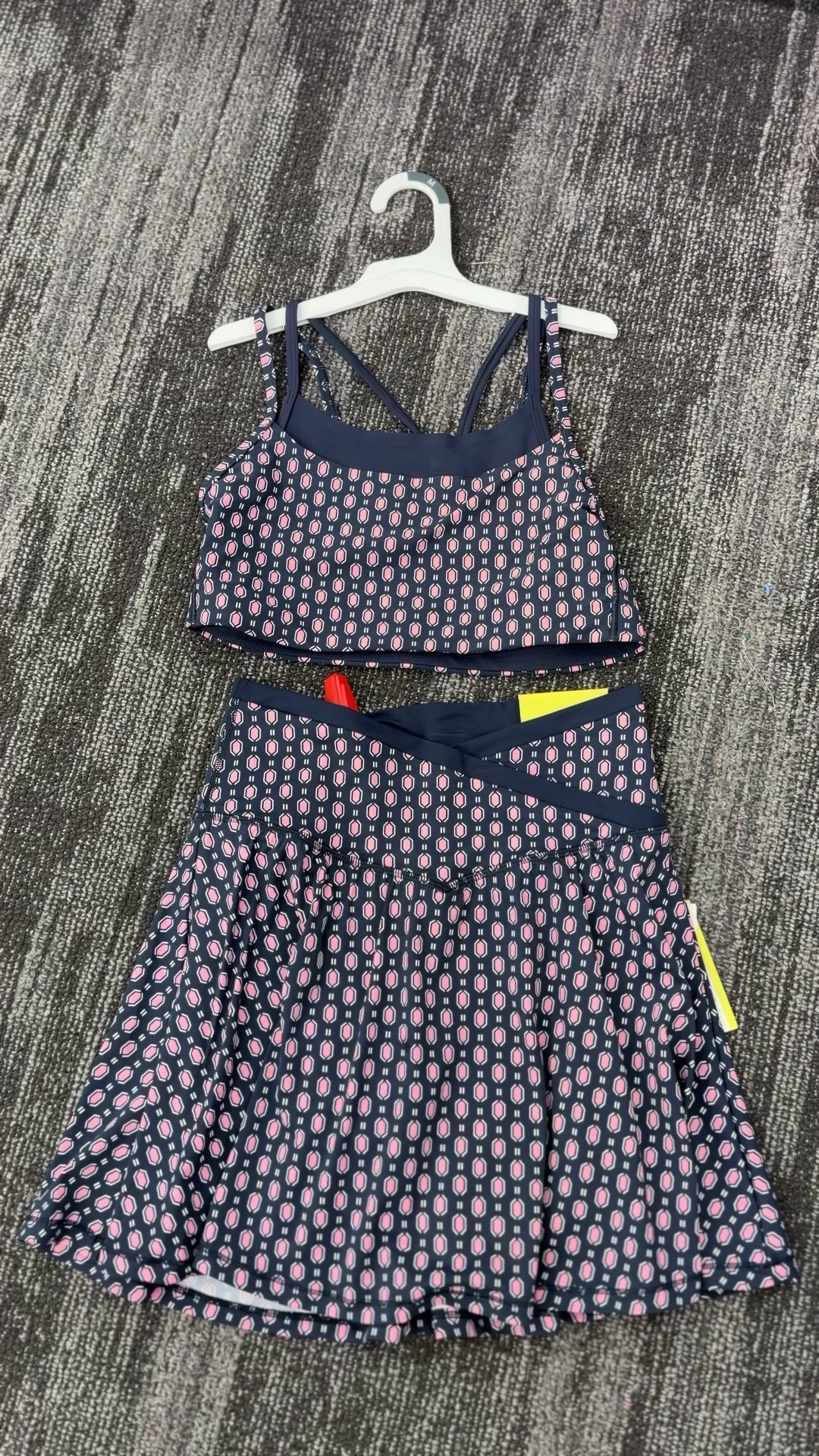 Darling fit! Love the navy & pink combo! 

#LTKfitnessgoals #LTKmomlife #LTKActive