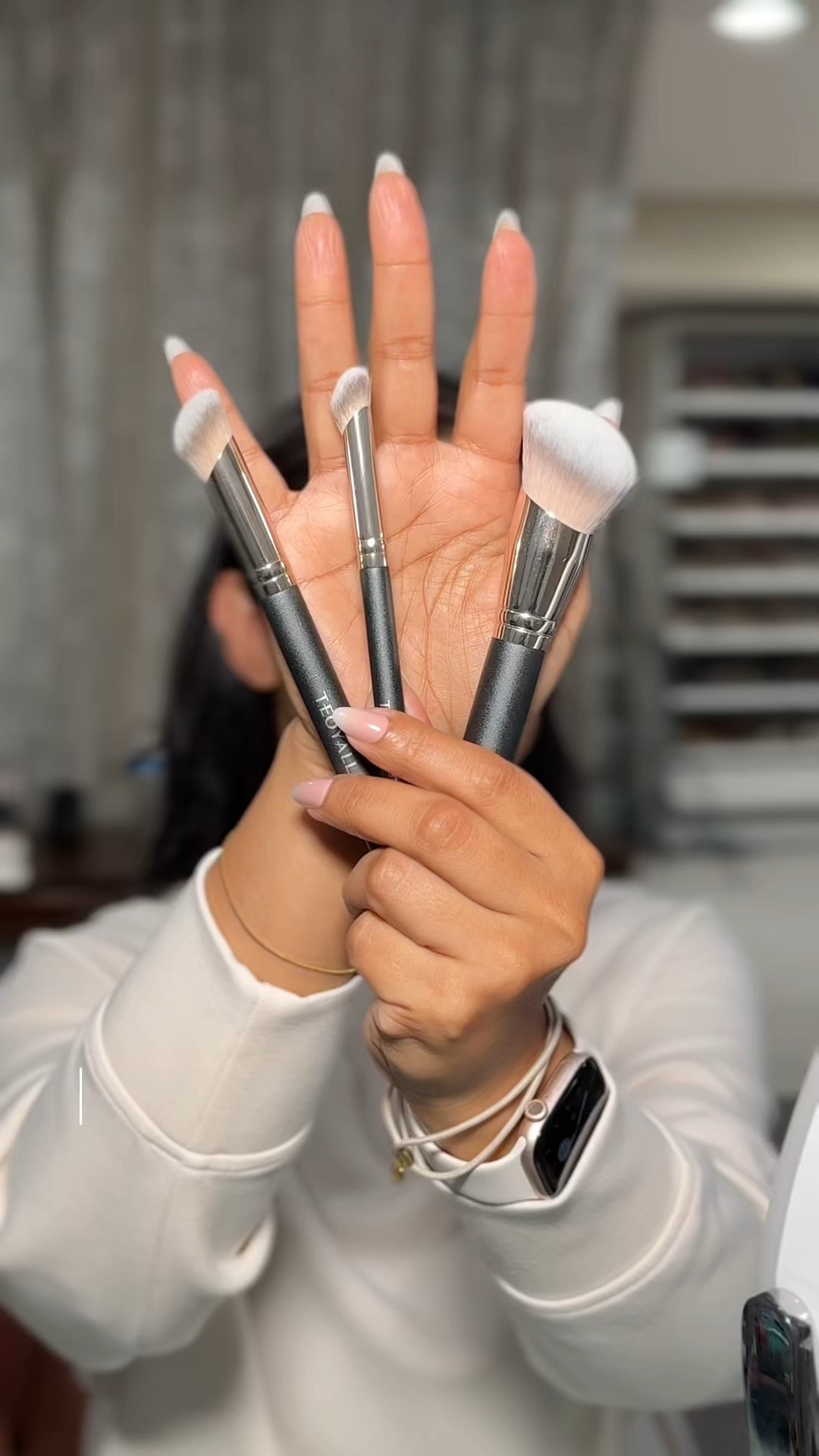 Affordable correct, conceal & foundation brush set

