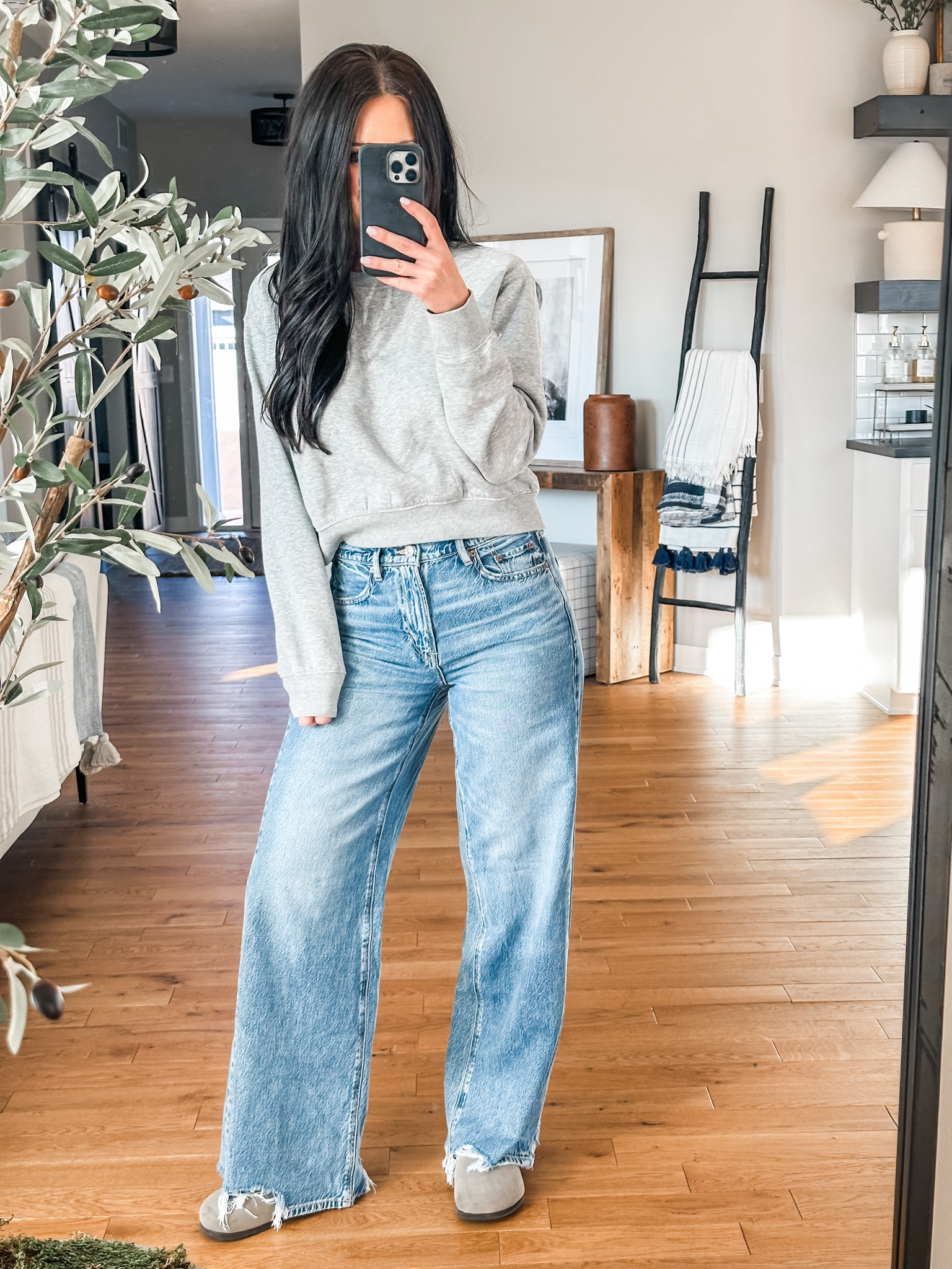 OOTD casual mom outfit 
American eagle dreamy draped baggy high waisted jeans 

Stats 5’6” 130lbs | 4 reg jeans small top

#LTKstyletip #LTKsalealert #LTKfindsunder50