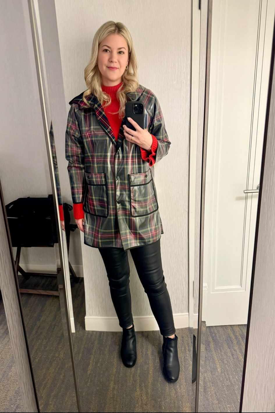 Plaid rain coat work style 

#LTKfindsunder100 #LTKworkwear #LTKstyletip