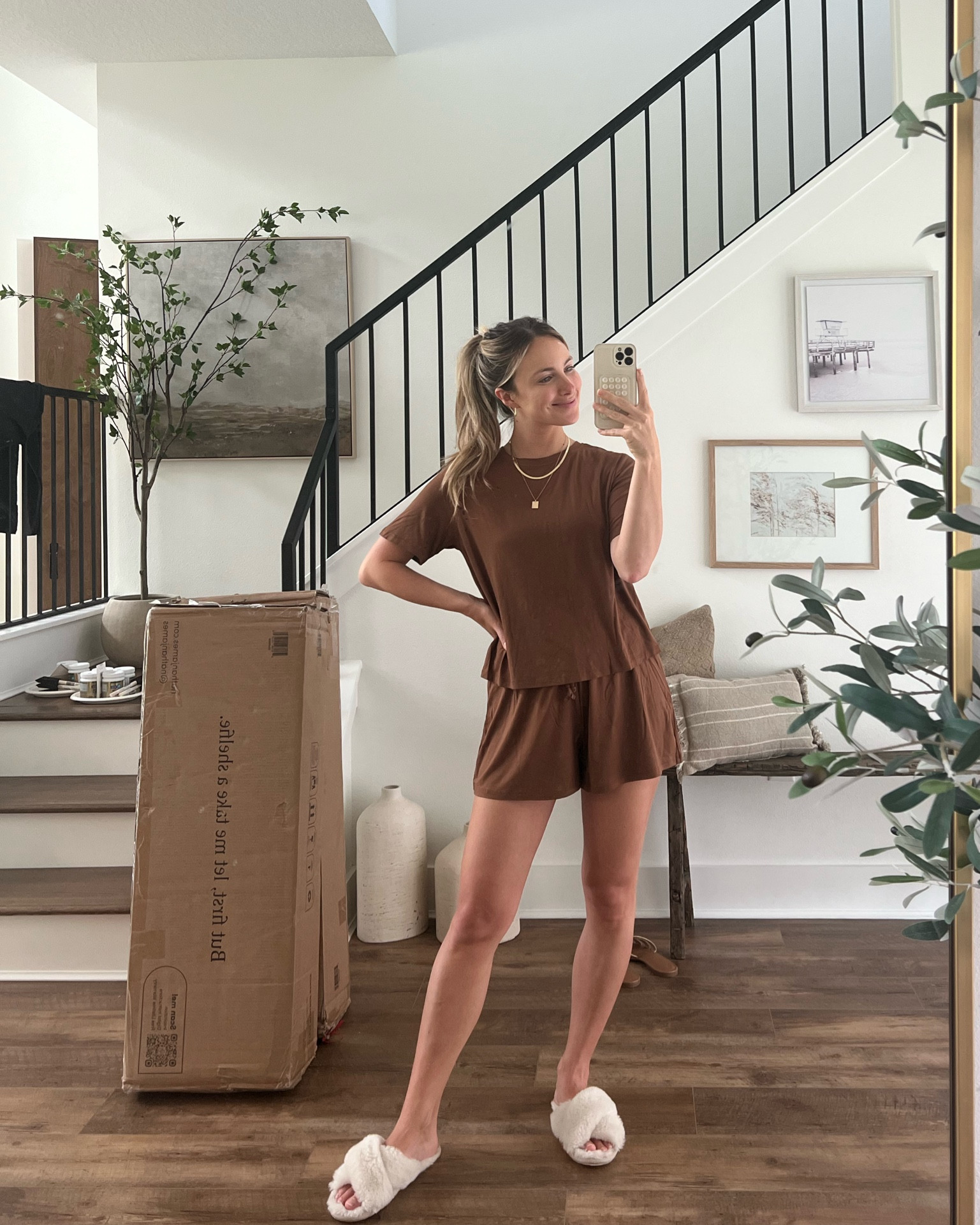 cozy, elevated lounge 🤎