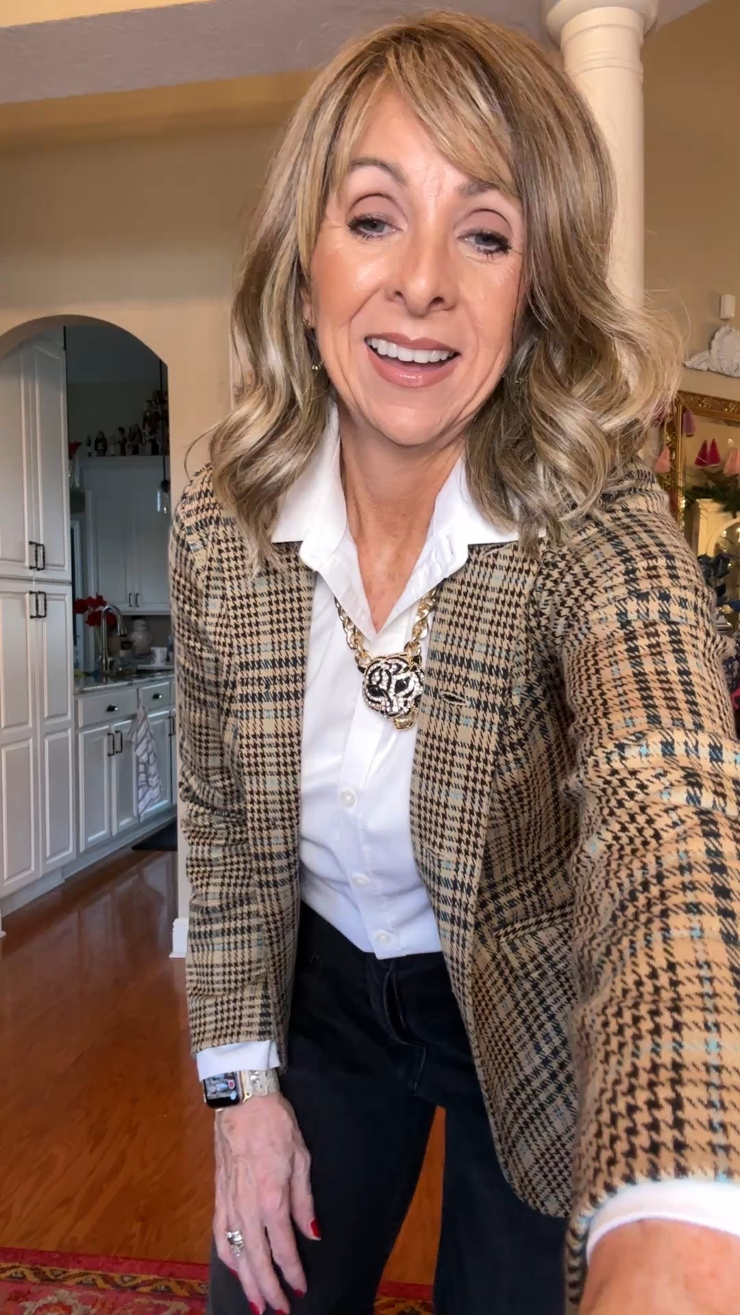 ✨ The ultimate money outfit ✨
Blazer + crisp white shirt + wide-leg denim = polished, timeless, and effortless. This combo never fails when I want to look elevated (without overthinking it). Linking all the pieces — including similar options at different price points — so you can recreate the look too 🤎

#LTKootd #LTKSaleAlert #LTKgrwm