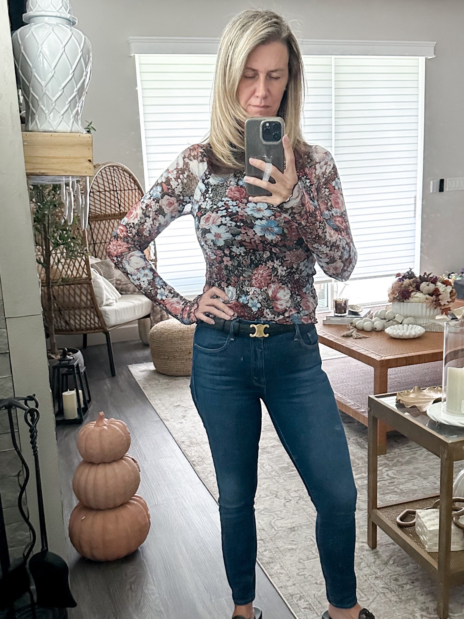 Wanted a long sleeve shirt with some colors to wear with jeans this one has thumb holes #thumbholelongsleeve #fallstyle #falltops #falllooksforless #mystyle #longsleevetops #jeans #motherjeans 

#LTKStyleTip #LTKSeasonal #LTKOver40