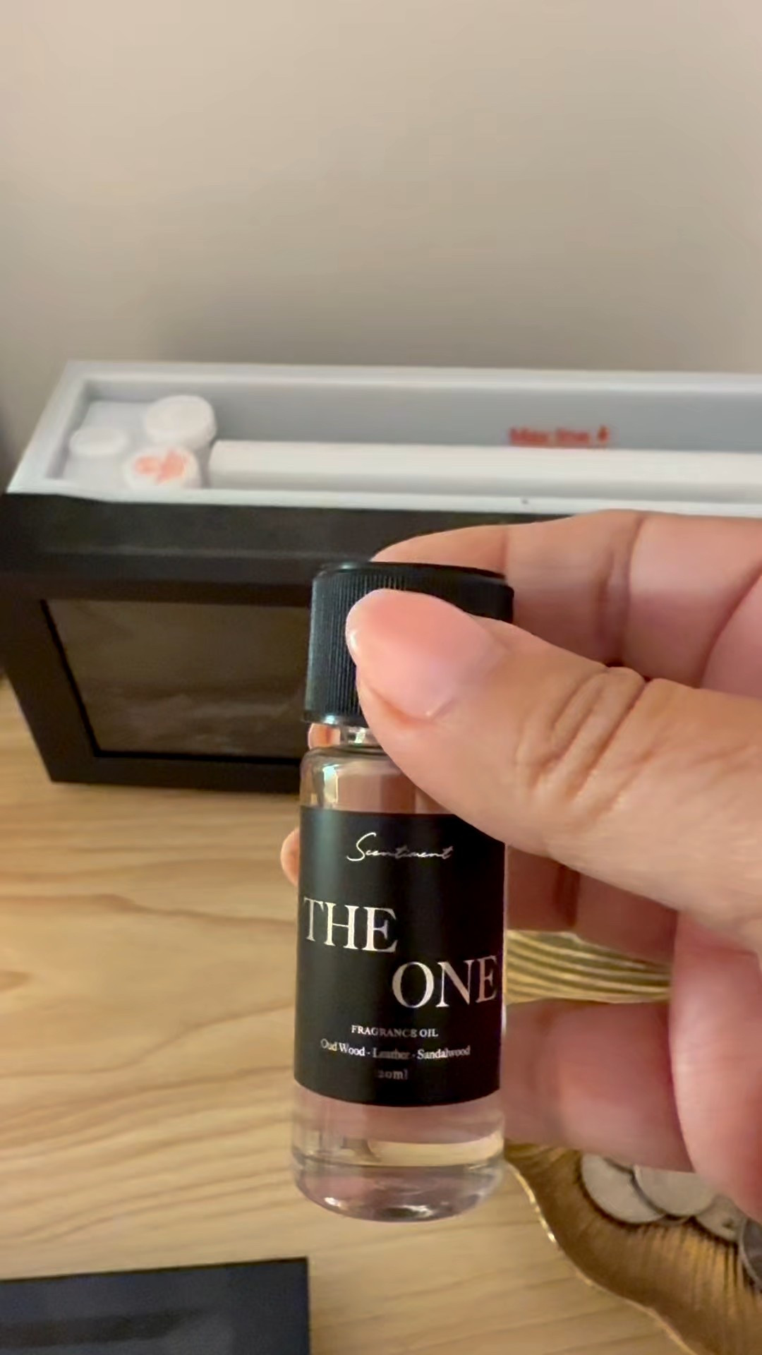 Create the ultimate cozy vibe ✨ The Sentiment “The One” scented oil (bergamot, jasmine, sandalwood & vanilla) paired with the Kinscoter Simulated Fireplace Aroma Diffuser (150ml) is a game-changer. It’s a diffuser, a humidifier, and even gives you that fireplace glow 🔥—plus, it comes with a remote!
Shop these cozy home must-haves below. 🏡
#HomeFragrance #AestheticHome #DiffuserLove #LTKHome #HomeDecor


#LTKSaleAlert #LTKHome #LTKFindsUnder50