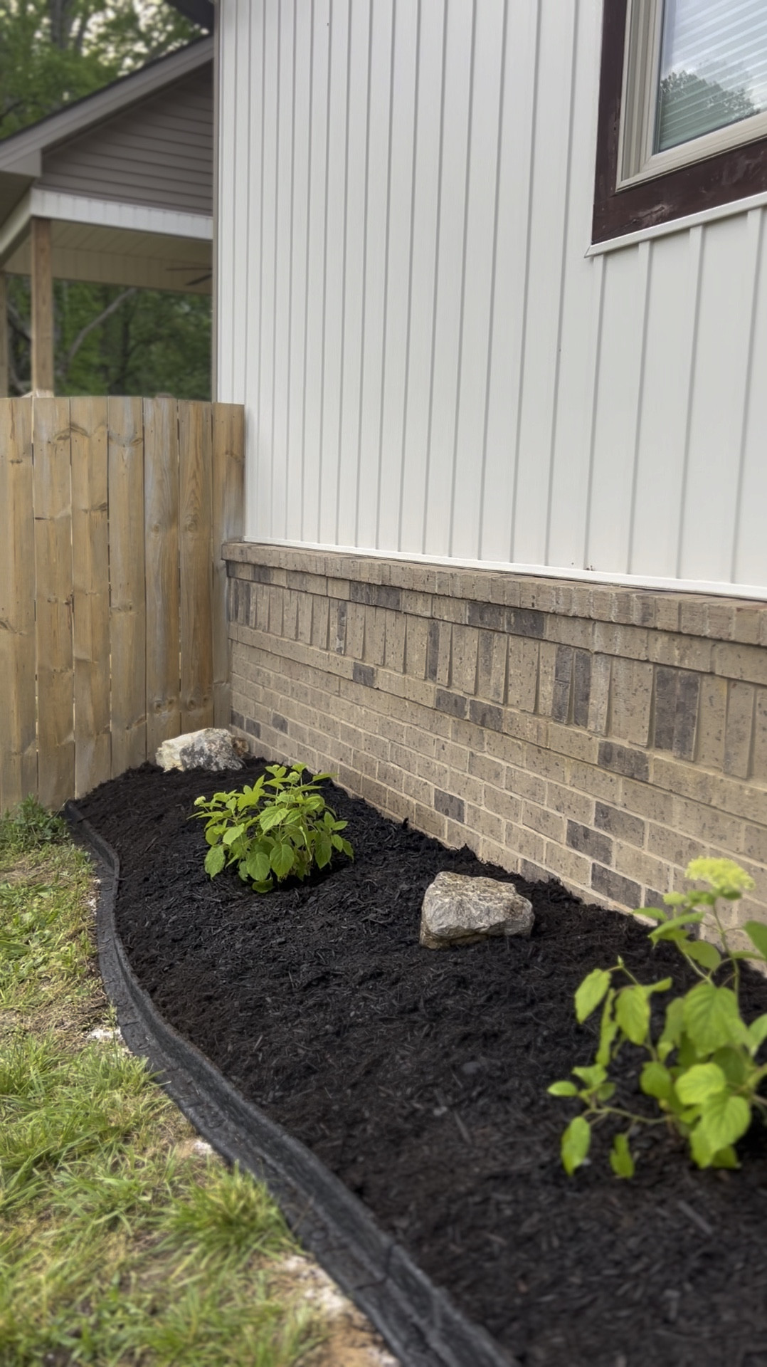 I can’t get over how easy this landscape edging was to use! I created an entire new garden bed in under 2 hours this weekend. 🌿

#LTKfindsunder50 #LTKhome #LTKSeasonal
