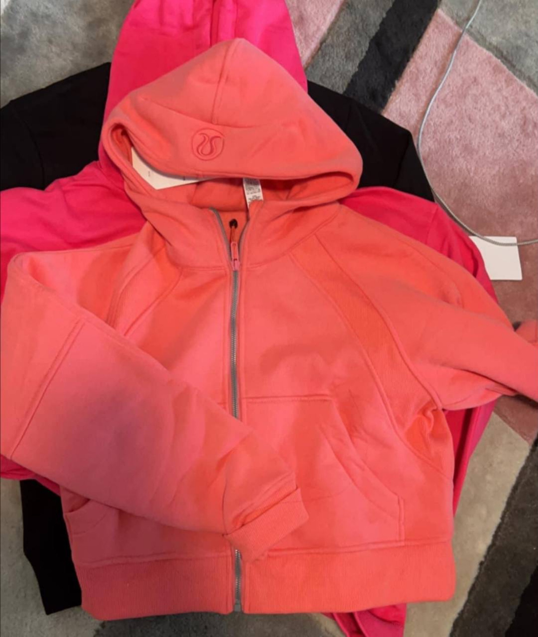 Full zip Lululemon scuba hoodies #dhgate #dhgatefinds #lululemon #ltkgiftguide #

#LTKHoliday #LTKCyberweek #LTKSeasonal
