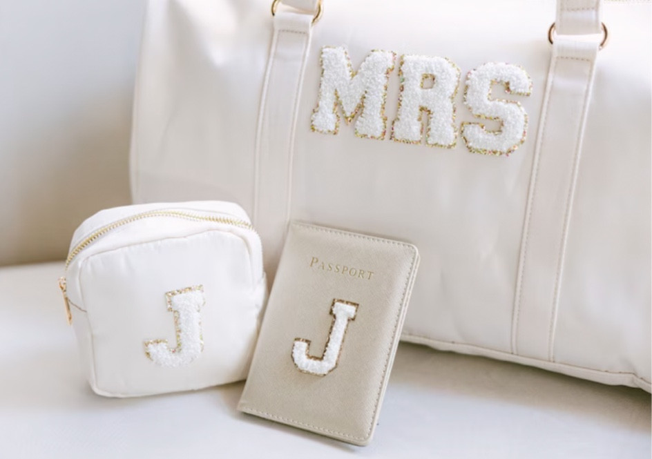 Personalized Bridal Bundle Bag Set by DaisyScottDesigns

 Bride Gift | Honeymoon Travel Set | Custom Bride Duffle Bag | Mrs Chenille Patches Bag | bride to be 
DaisyScottDesigns

#LTKtravel #LTKGiftGuide #LTKwedding