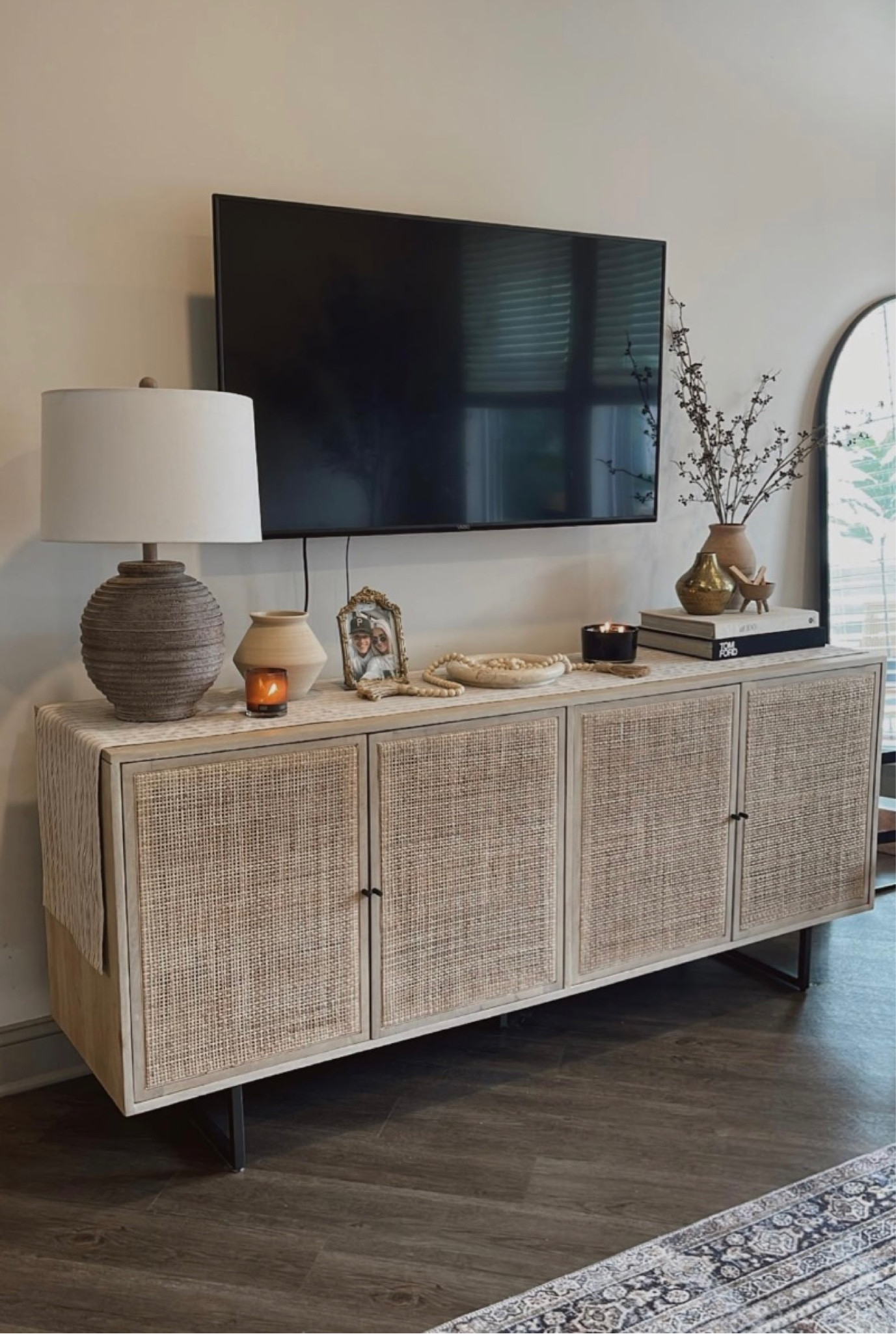 Neutral home decor 🫶🏼 

#homedecor #neutralhome