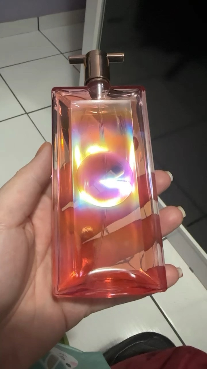 Apaixonada na linha Idole

Apesar que me viciei no La Vie Est Belle também. Esse é o Idole Néctar, eu ainda prefiro o Idole EDP rsrs.

#LTKgift #natalLTK #idole #lancome #idolenectar 

#LTKbrasil #LTKbeauty