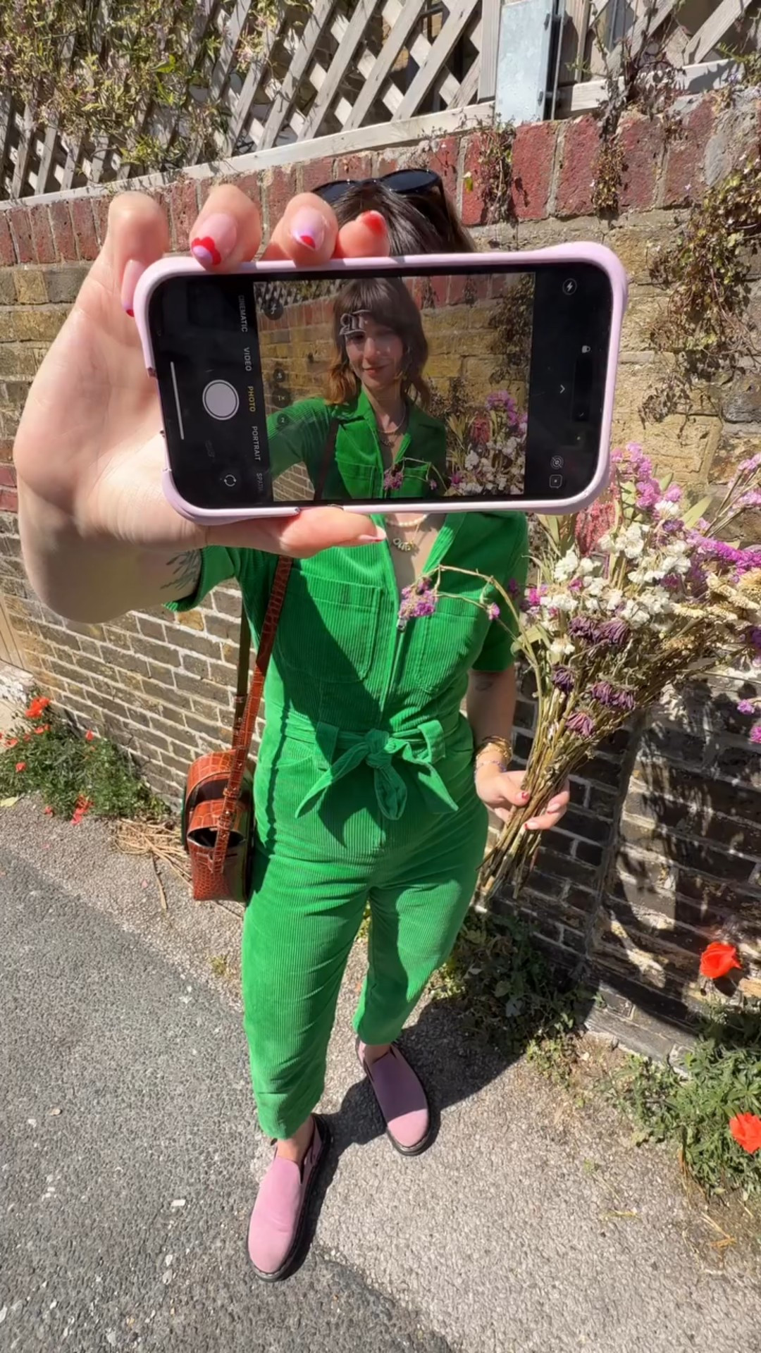 I had 3 of these jumpsuits, then I spotted the pink one in the sale…👀 #andotherstories #jumpsuitstyle #outfitinspo