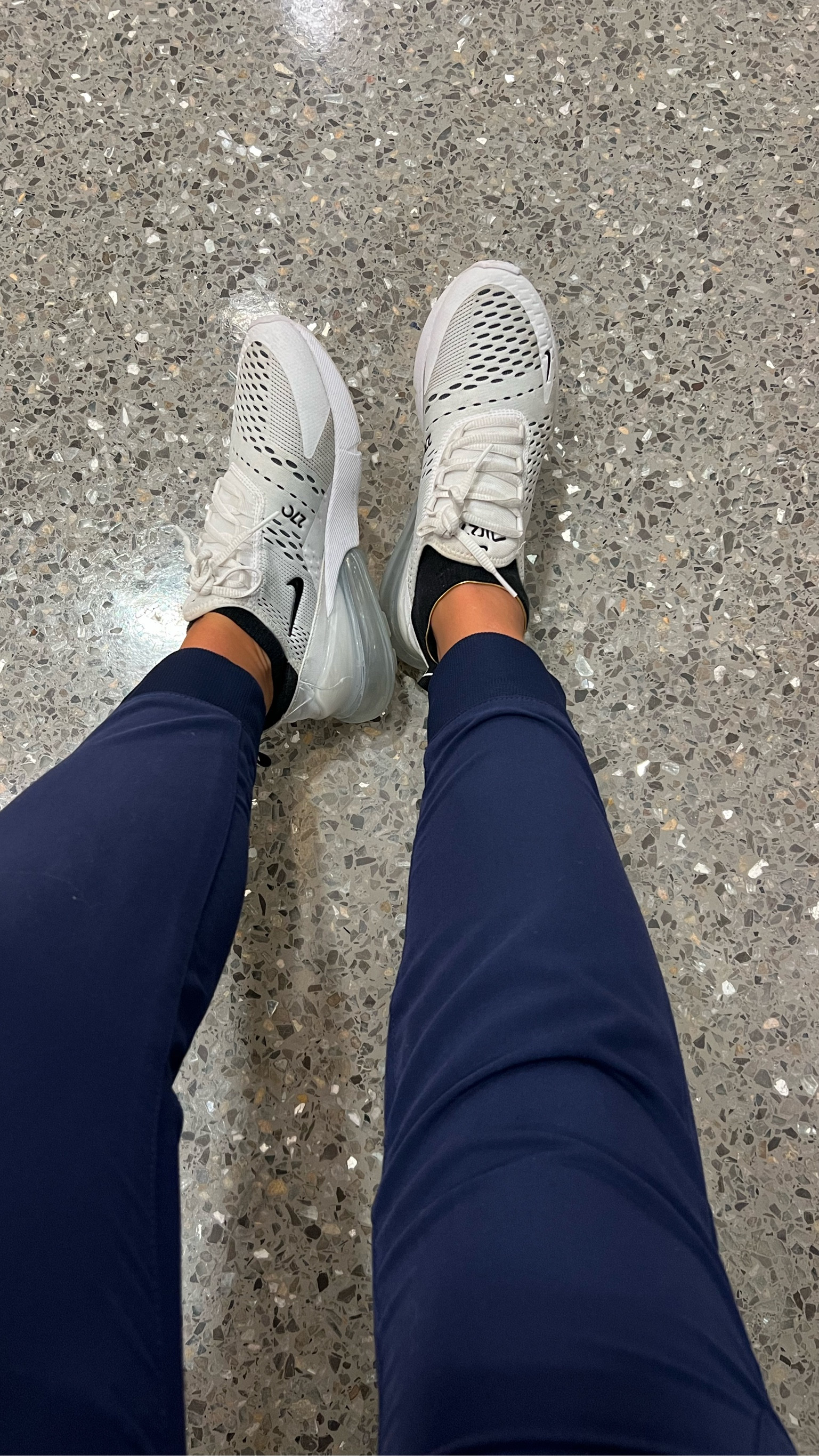 Nurse life Garb 🩺 ❤️

Sneaks:7.5
Joggers:M
Scrub top:S

#WEARFIGS #awesomehumans

#LTKWorkwear #LTKActive #LTKShoeCrush