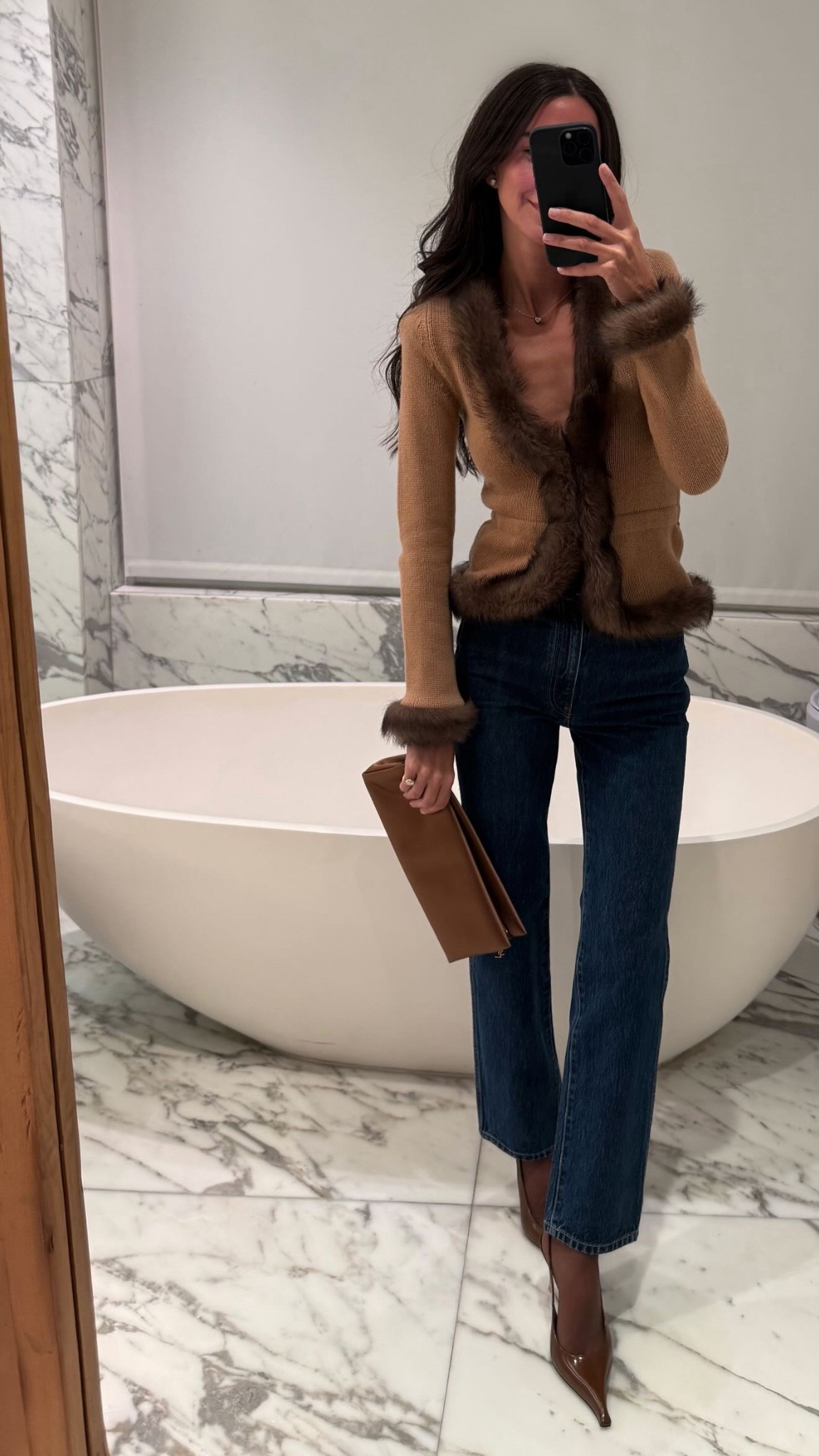 Outfit repeater 🤎 

 