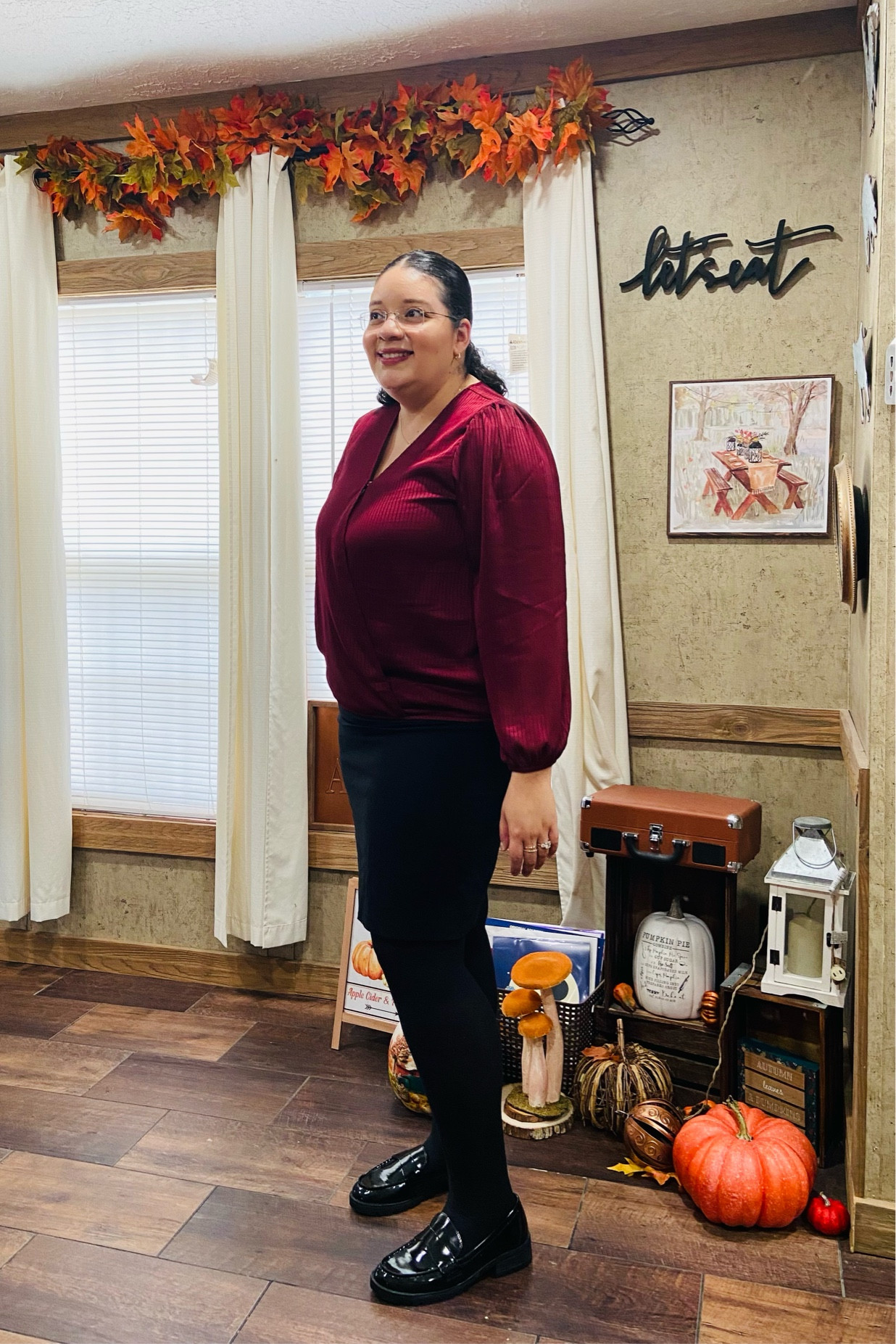 Nothing like a maroon top for the holidays 

#LTKHoliday #LTKSeasonal #LTKStyleTip