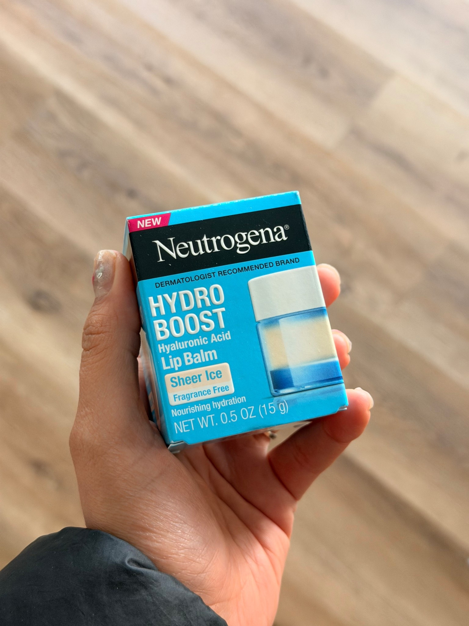 Trying out a new lip balm!! I love the Neutrogena moisturizer so I’m sure I’m going to love this! #skincare #beauty #neutrogena #liobalm #walmart #walmartbeauty 

#LTKselfcare #LTKBeauty